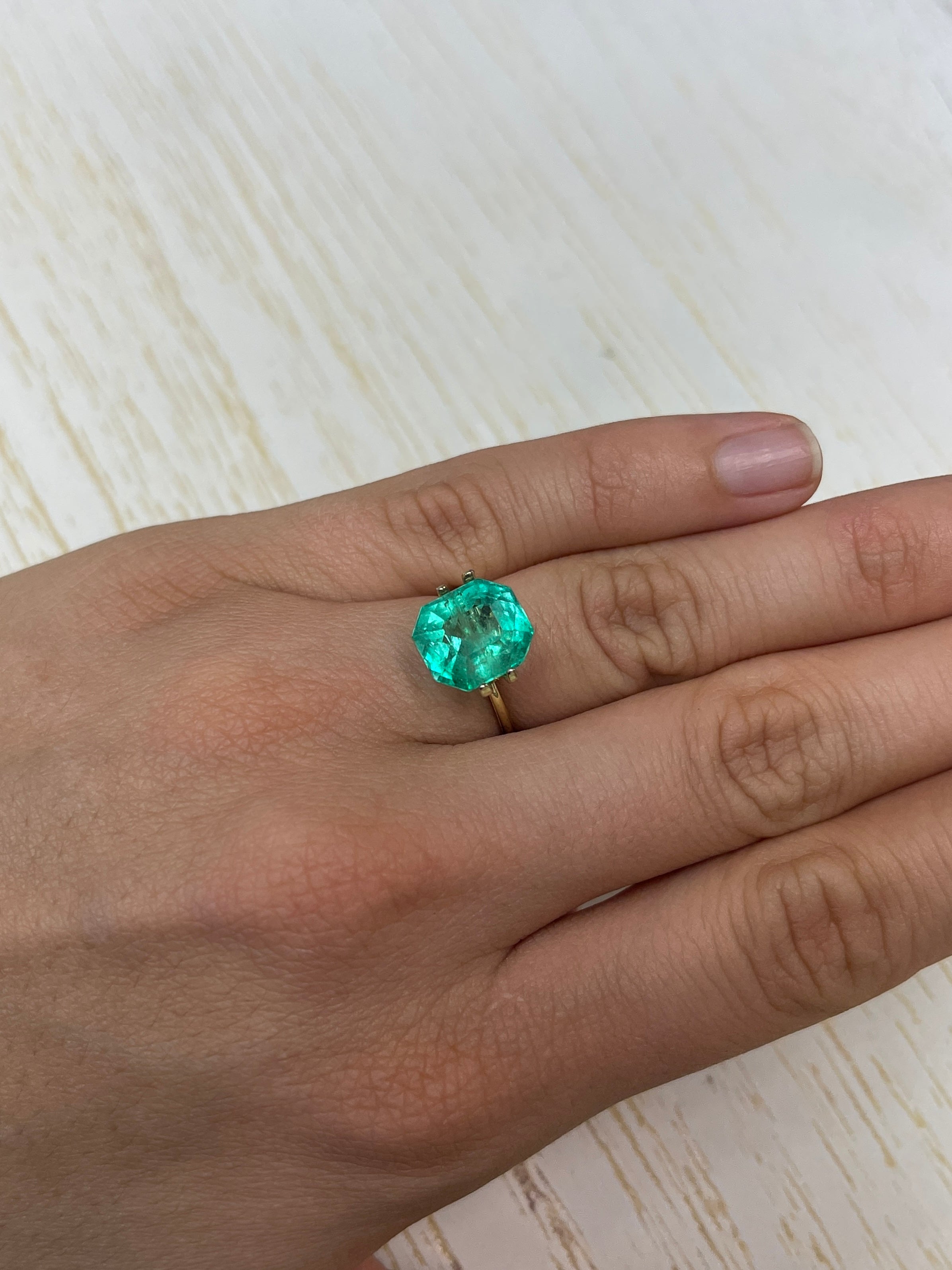 6.63 Carat 11x10mm Chunky Emerald Cut Natural Loose Colombian Emerald Gemstone for Jewelry Making, Engagement Rings & Luxury Gifts