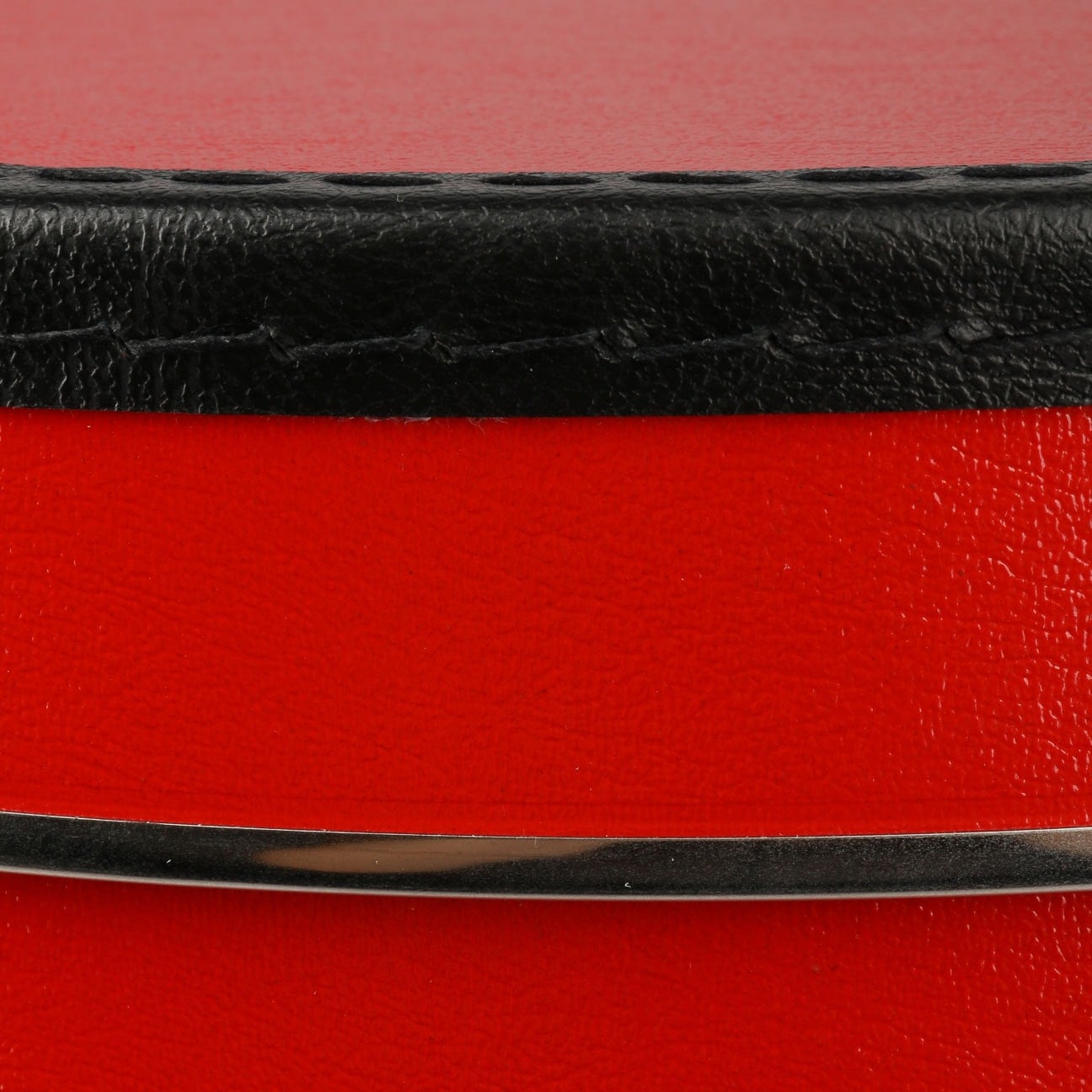 Lierys Red Hat Box - Elegant Storage for Women's Hats, Scarves & Accessories | Perfect for Travel, Home Decor & Gift Giving