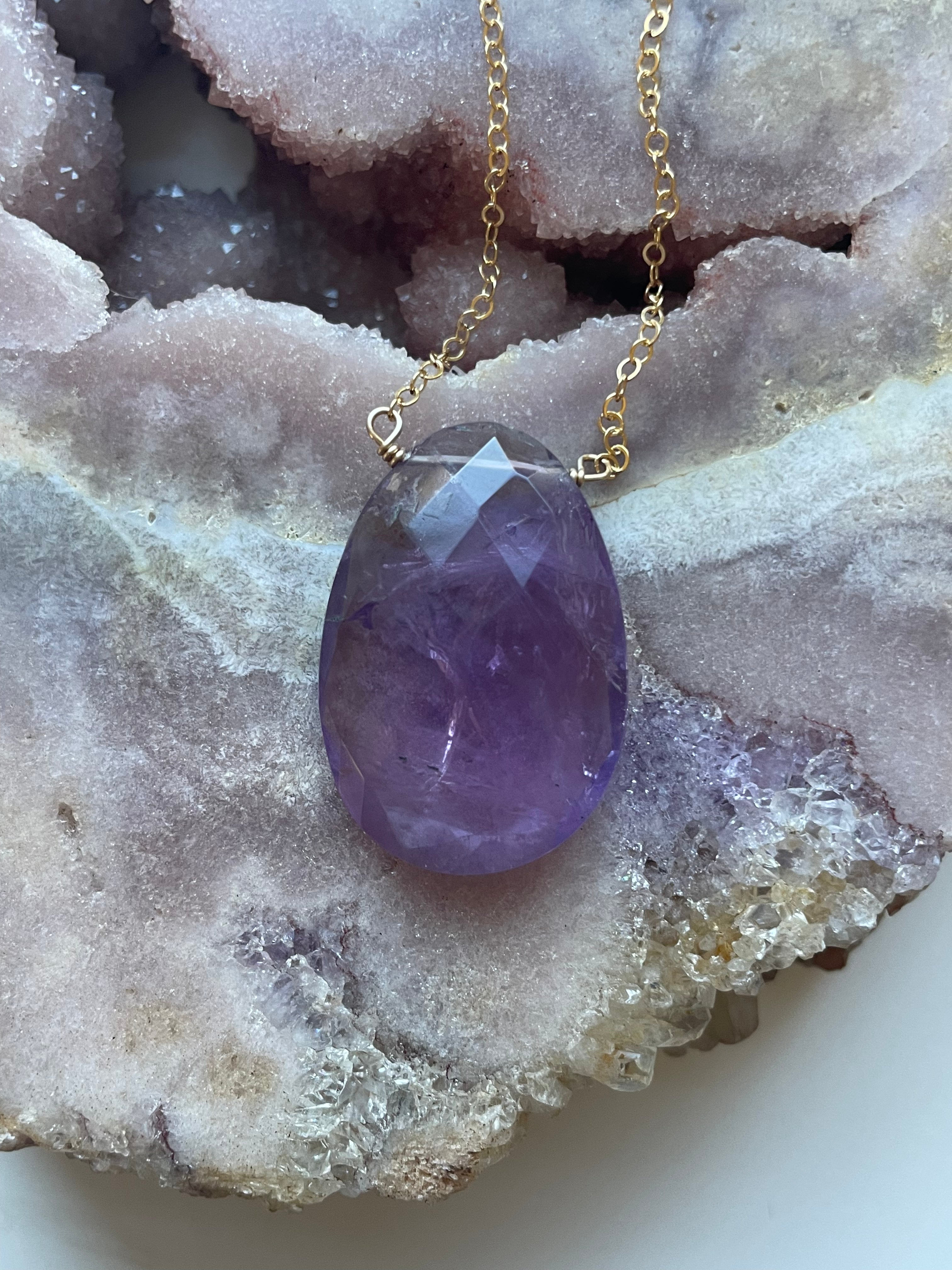 14K Gold Filled Amethyst Pendant Necklace for Women - Elegant Healing Crystal Jewelry Gift for Birthday, Anniversary & Spiritual Protection