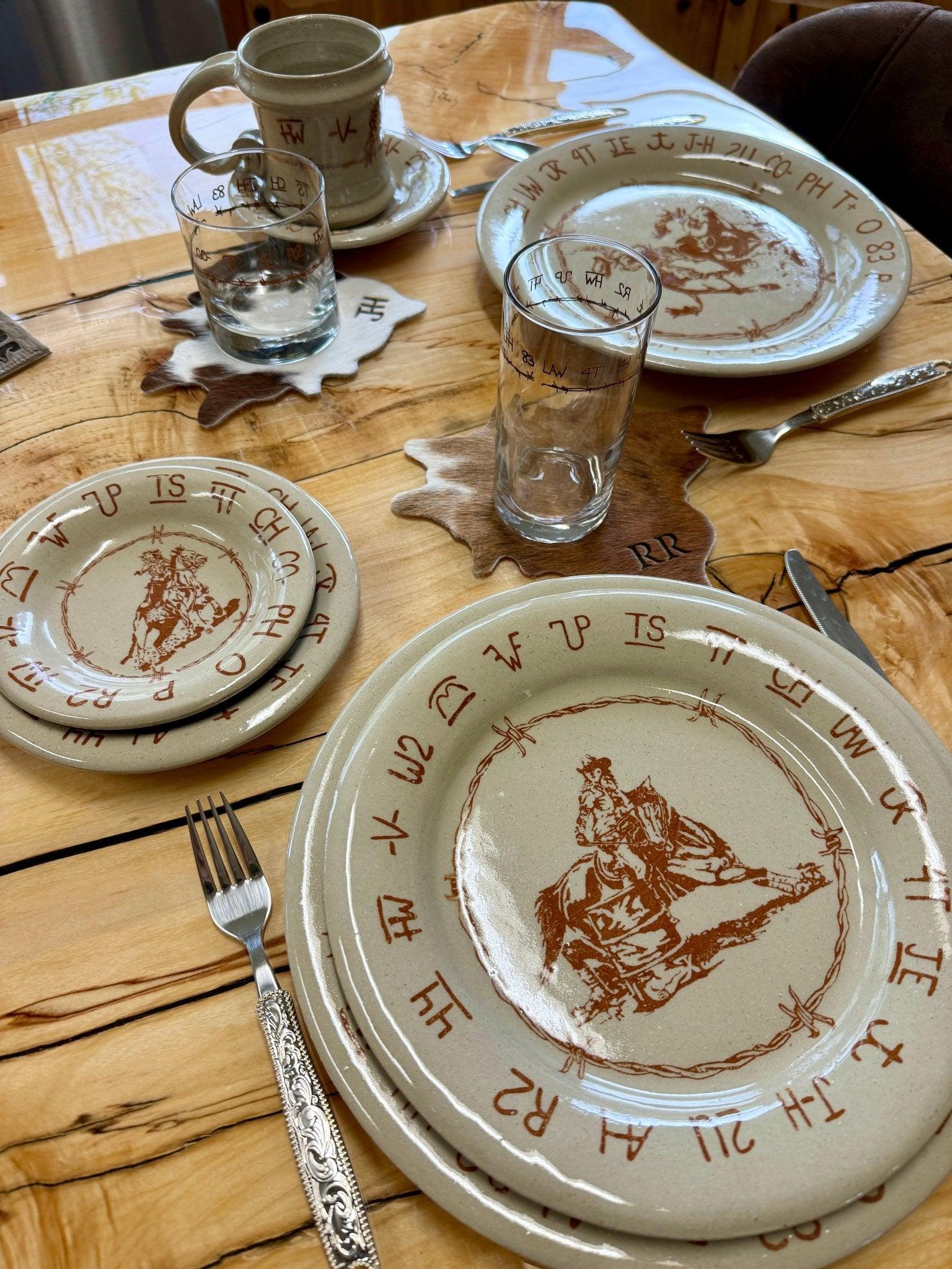 Blue Mountain Brands Western Dinnerware Set - Elegant Cowboy Themed Plates, Bowls & Mugs for Rustic Home Decor & Western Style Dining - Perfect for Ranch, Cabin, or Southwestern Themed Kitchens