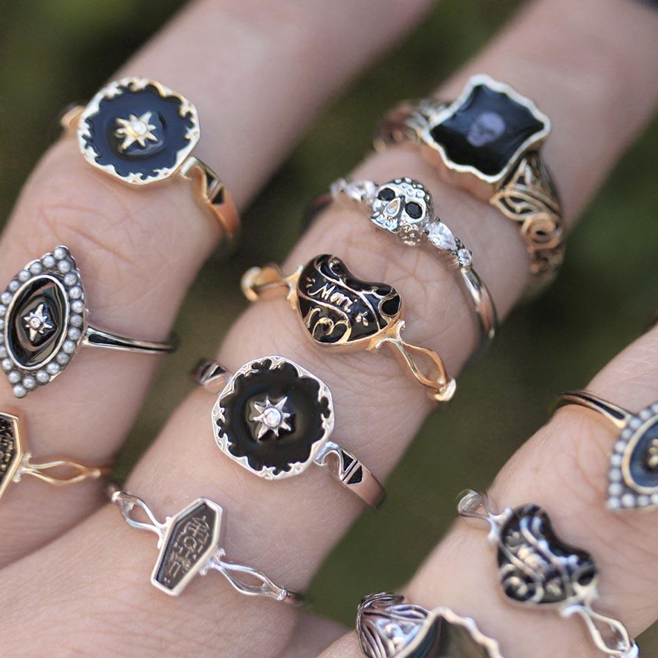 Tiny Skeleton Coffin Silver Ring - Gothic Jewelry for Men & Women - Perfect for Halloween, Punk Fashion, and Dark Aesthetic Lovers