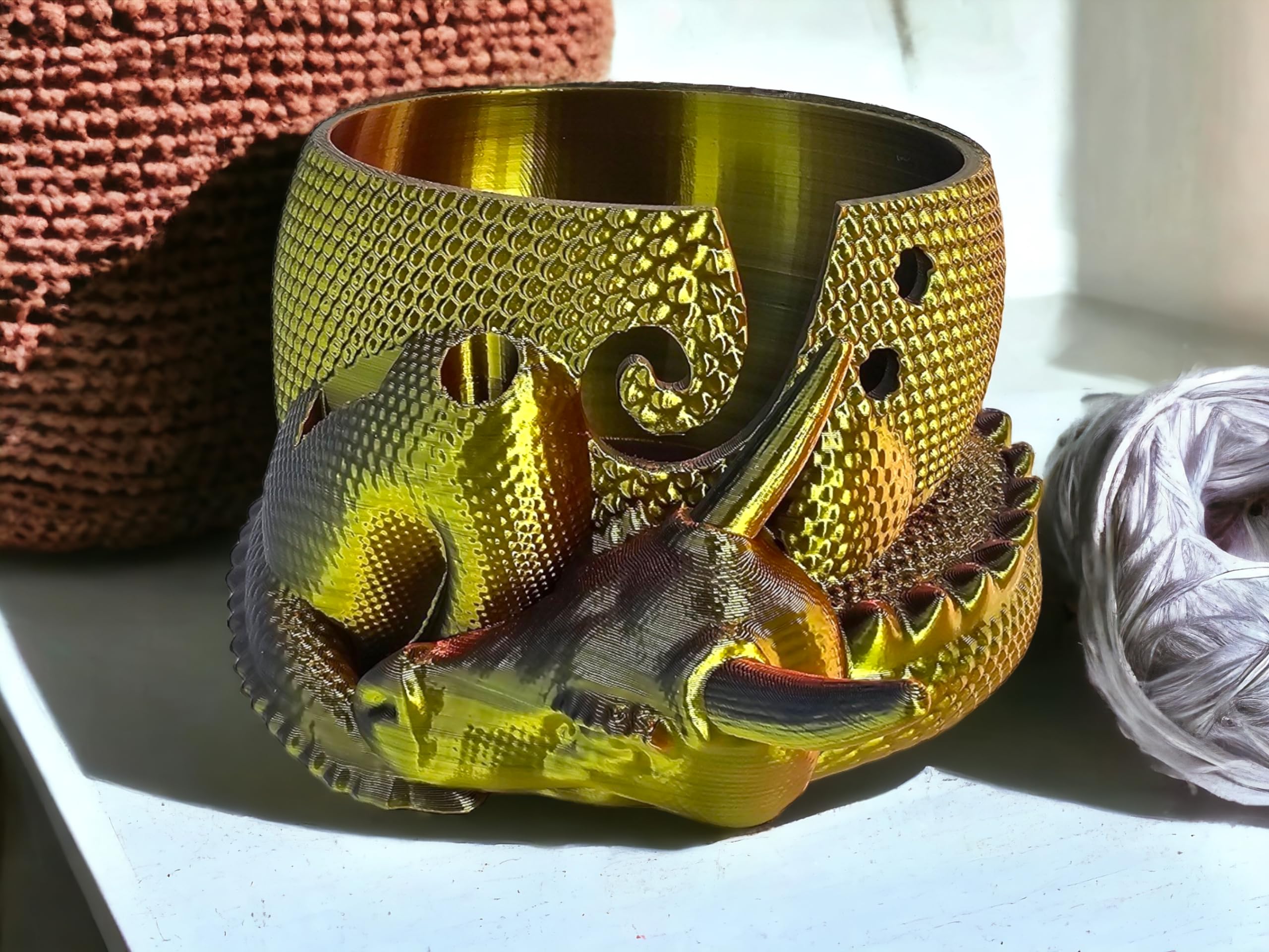 3D Printed Horned Dragon Yarn Bowl - Premium Yarn Holder for Knitting & Crochet - Fantasy Dragon Decor & Yarn Organizer (Green/Purple) - Perfect for Crafting, Home Decor & Gift Giving