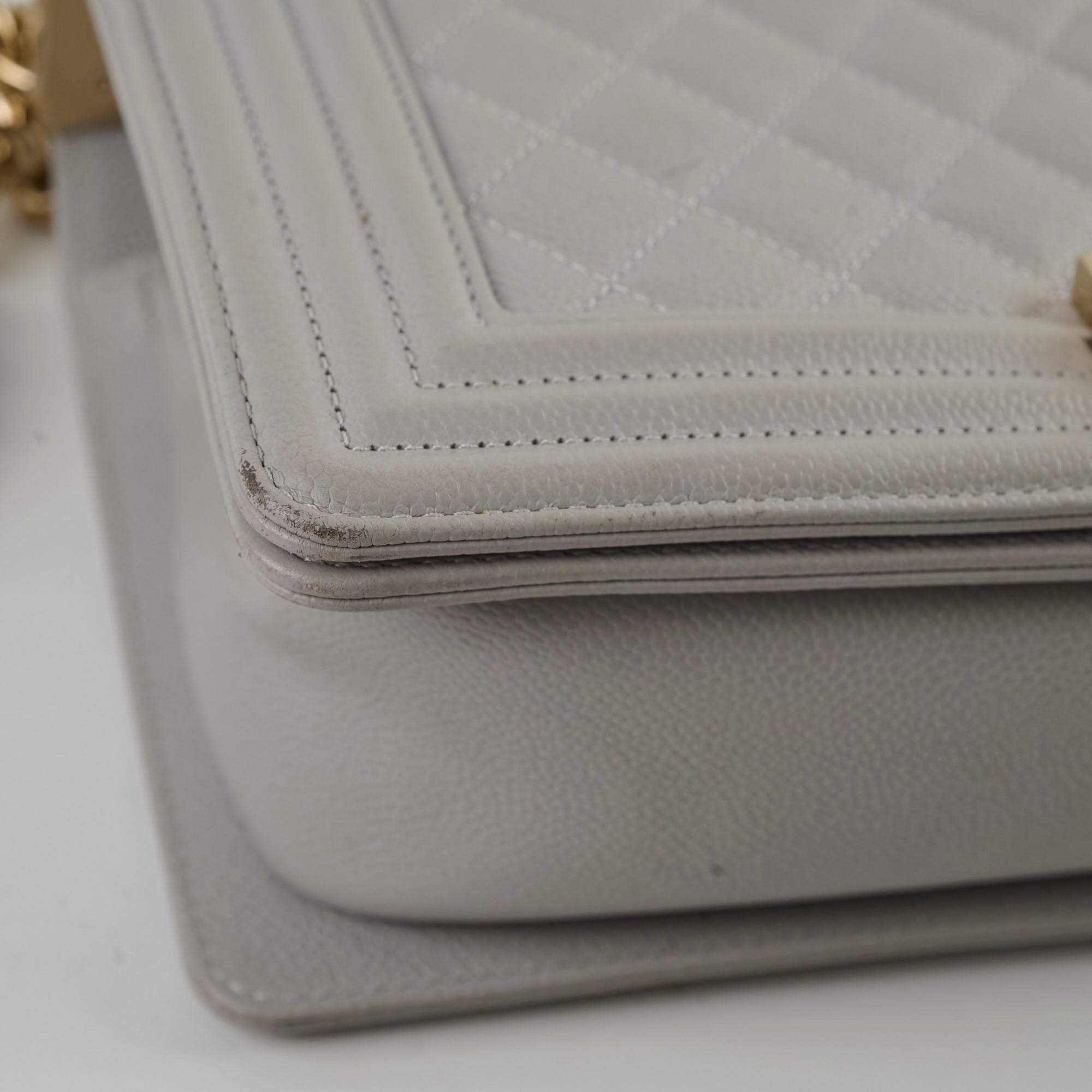 Chanel Caviar Leather Old Medium Flap Bag in Grey with Microchip - Perfect for Luxury Everyday Use & Special Occasions