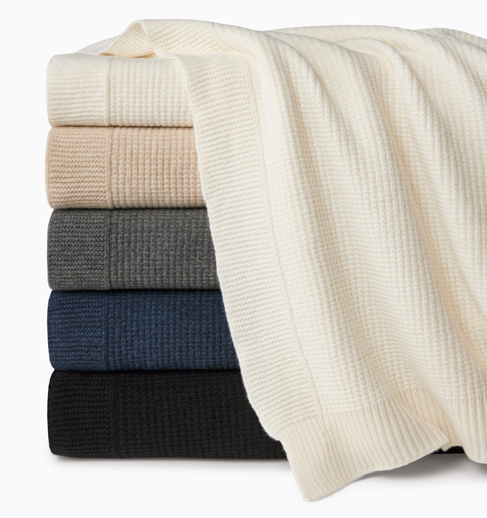Pettra Throw Blanket - Soft & Cozy Fleece Throw for Couch, Bed, Sofa - Perfect for Lounging, Movie Nights & Home Decor