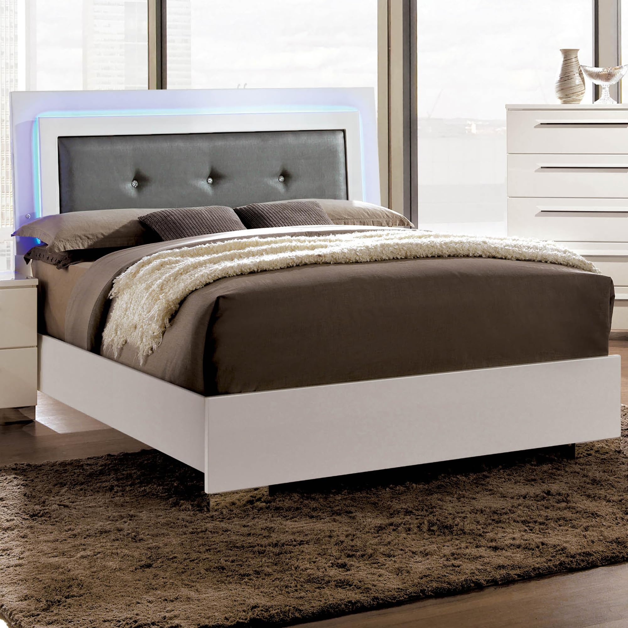 Furniture of America Rayland Contemporary Wood Full Tufted Bed in Glossy White - Modern Upholstered Platform Bed Frame with Button Tufting for Bedroom Decor