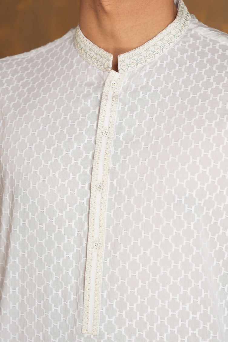 Premium Cotton White Kurta by J. Junaid Jamshed - Comfortable & Stylish Traditional Pakistani Attire for Men - Perfect for Weddings, Festivals & Casual Wear