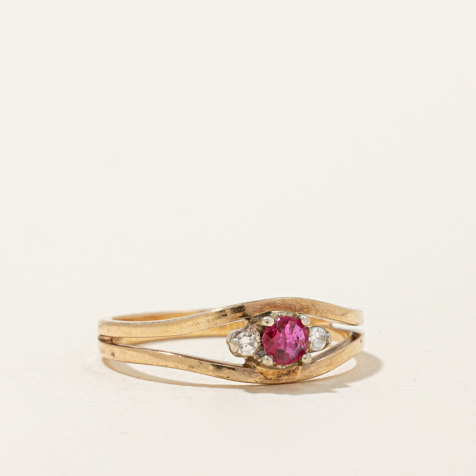 Exquisite Ruby & Diamond Split Shank Ring - 0.15ct Ruby & 0.03ctw Diamonds - Size 6 - Perfect for Anniversary, Engagement & Special Occasions
