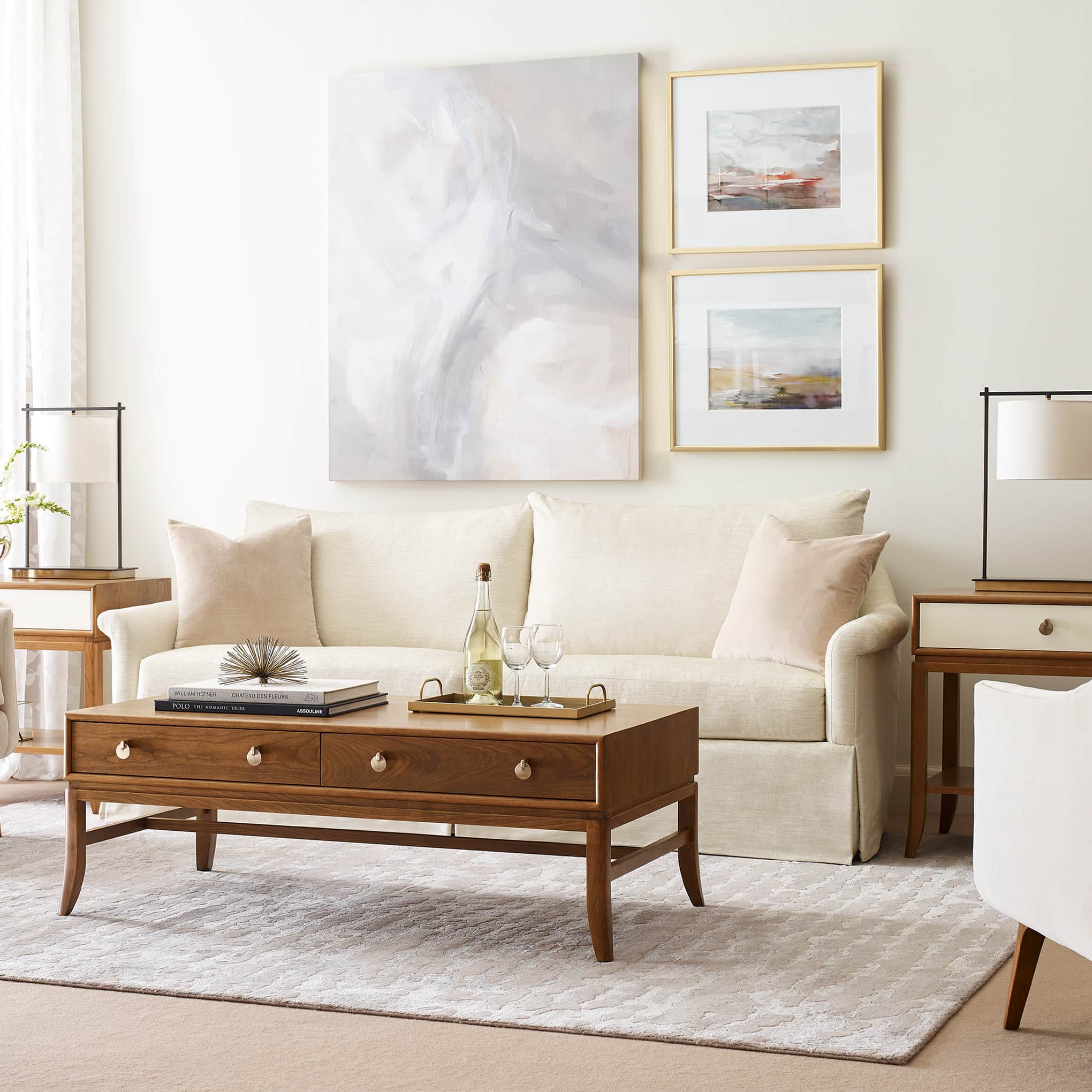 Martine Cocktail Table - Modern Round Coffee Table for Living Room, Bar & Lounge - Stylish Center Table with Glass Top & Metal Base - Perfect for Home Decor, Parties & Entertaining Guests