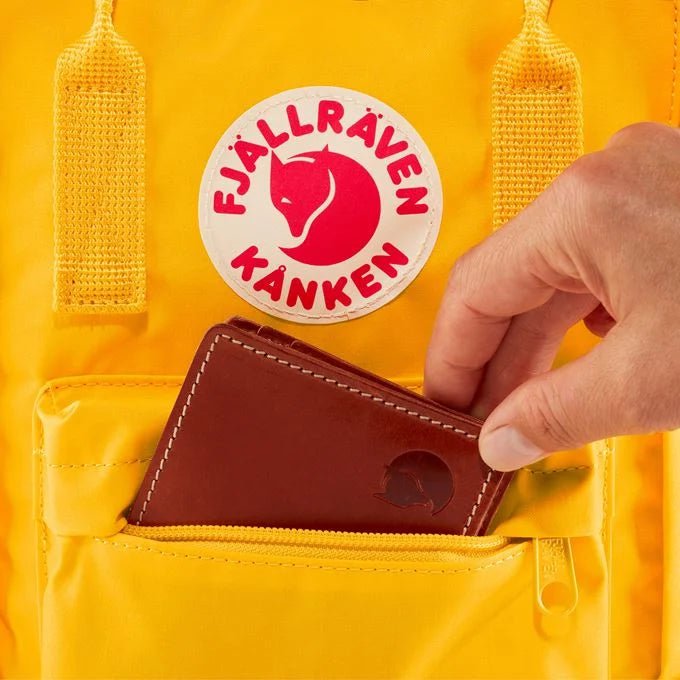 Fjallraven Kanken Mini Backpack - Lightweight Waterproof Daypack for Women & Men, Terracotta Brown & Ultramarine Blue - Perfect for School, Travel, Hiking and Everyday Use