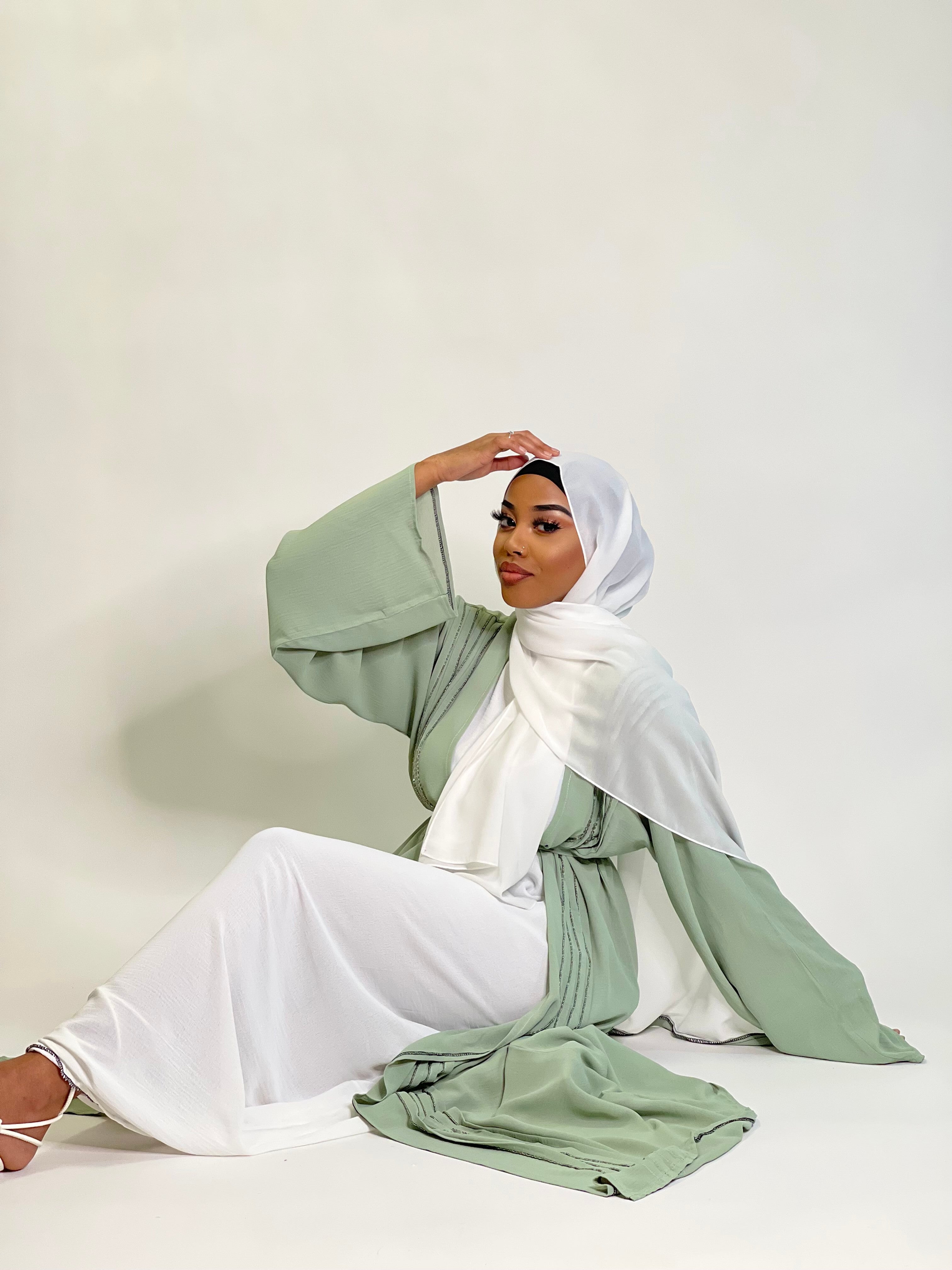 Lily Abaya Set - Elegant Muslim Women's Prayer Dress with Scarf - Perfect for Prayer, Eid, and Special Occasions