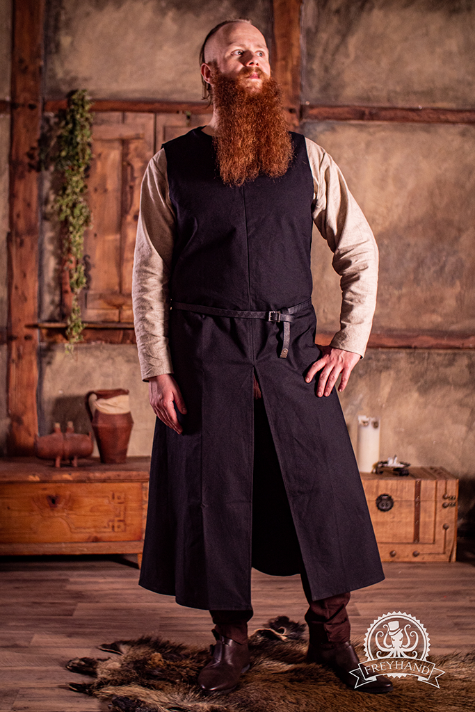 Tabard Robert Black - Medieval Knight Costume Tunic for Renaissance Fairs & LARP Events