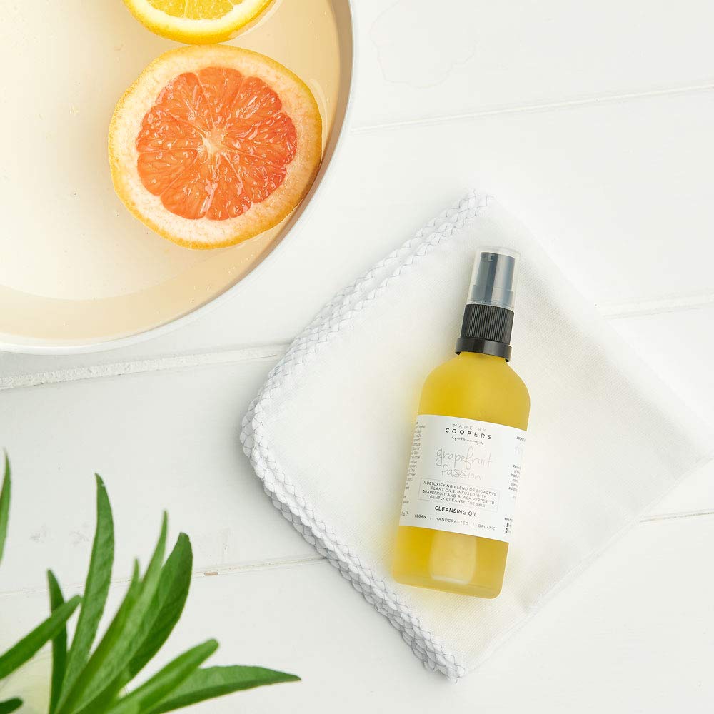 Coopers Grapefruit Facial Cleanser & Makeup Remover with Muslin Cloth - 100ml Vegan Face Wash with Bioactive Plant Oils for Deep Pore Cleansing | Perfect for Daily Skincare & Gentle Makeup Removal