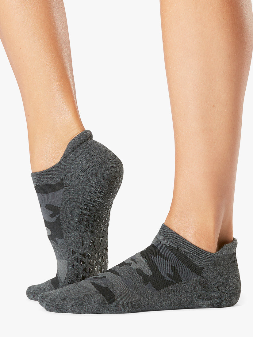 Tavi Noir Non-Slip Grip Socks for Women - Anti-Slip Yoga Socks with Hidden Traction for Pilates, Barre & Workout - Perfect for Gym, Dance & Home Use