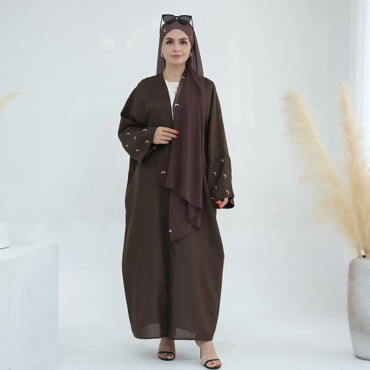 Moon Embroidery Cardigan Open Abaya Dress - Elegant Muslim Women's Outerwear for Prayer, Wedding & Special Occasions