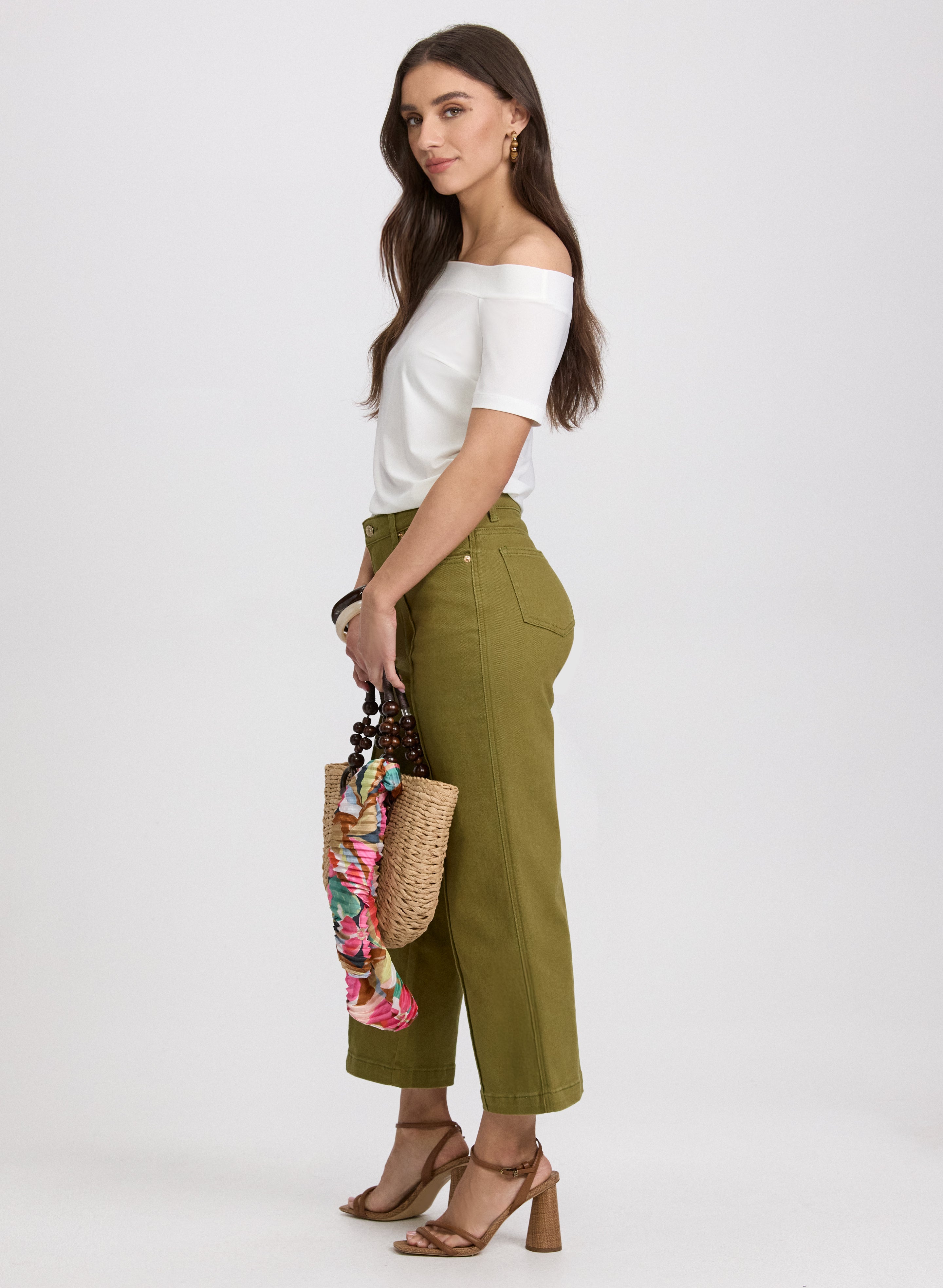 Women's High Waisted Cropped Flare Jeans - Stretchy Denim Pants for Casual & Retro Style | Perfect for Everyday Wear, Date Night & 70s Fashion Looks