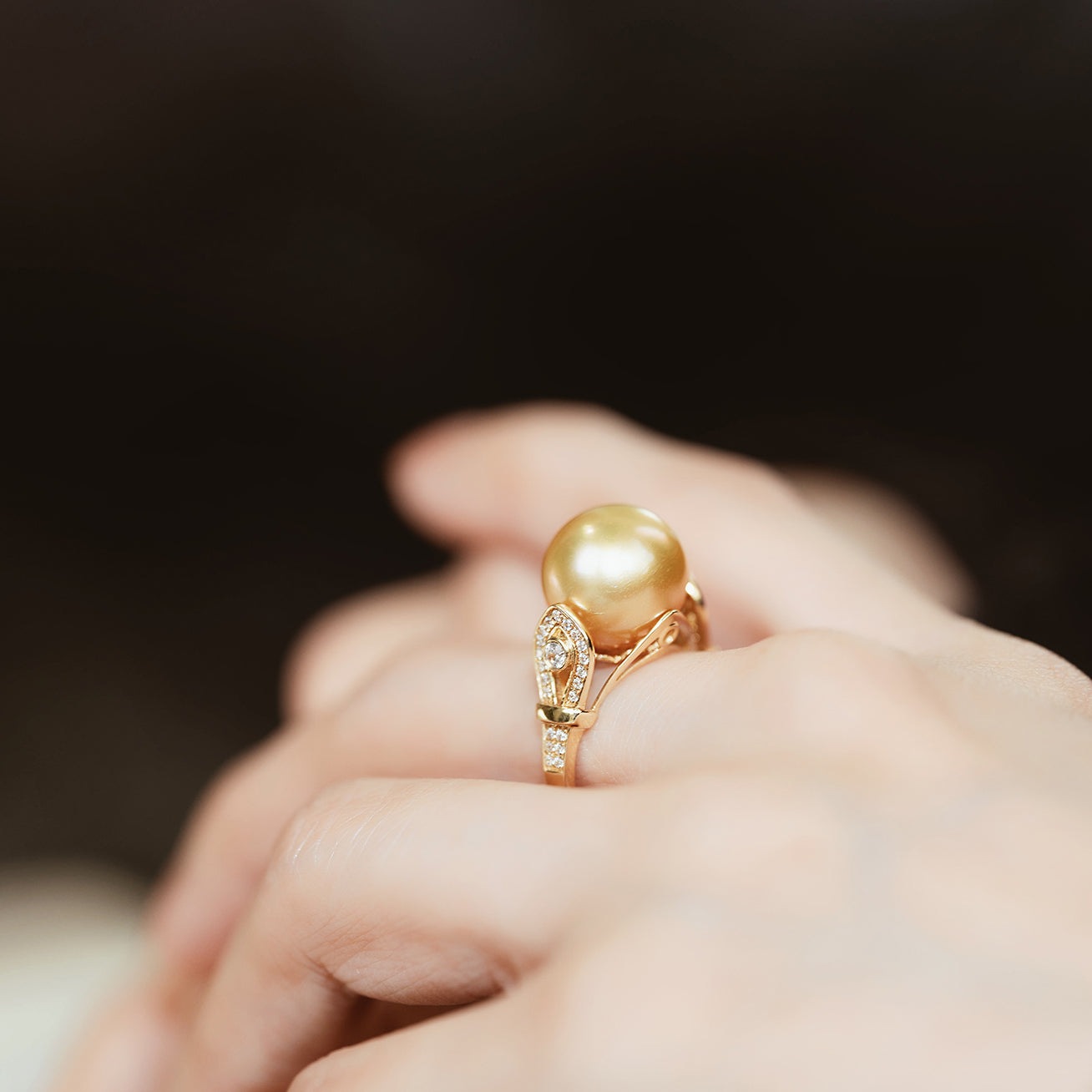 18K Solid Gold South Sea Golden Pearl Ring KR00013 - Elegant Jewelry for Weddings, Anniversaries & Special Occasions