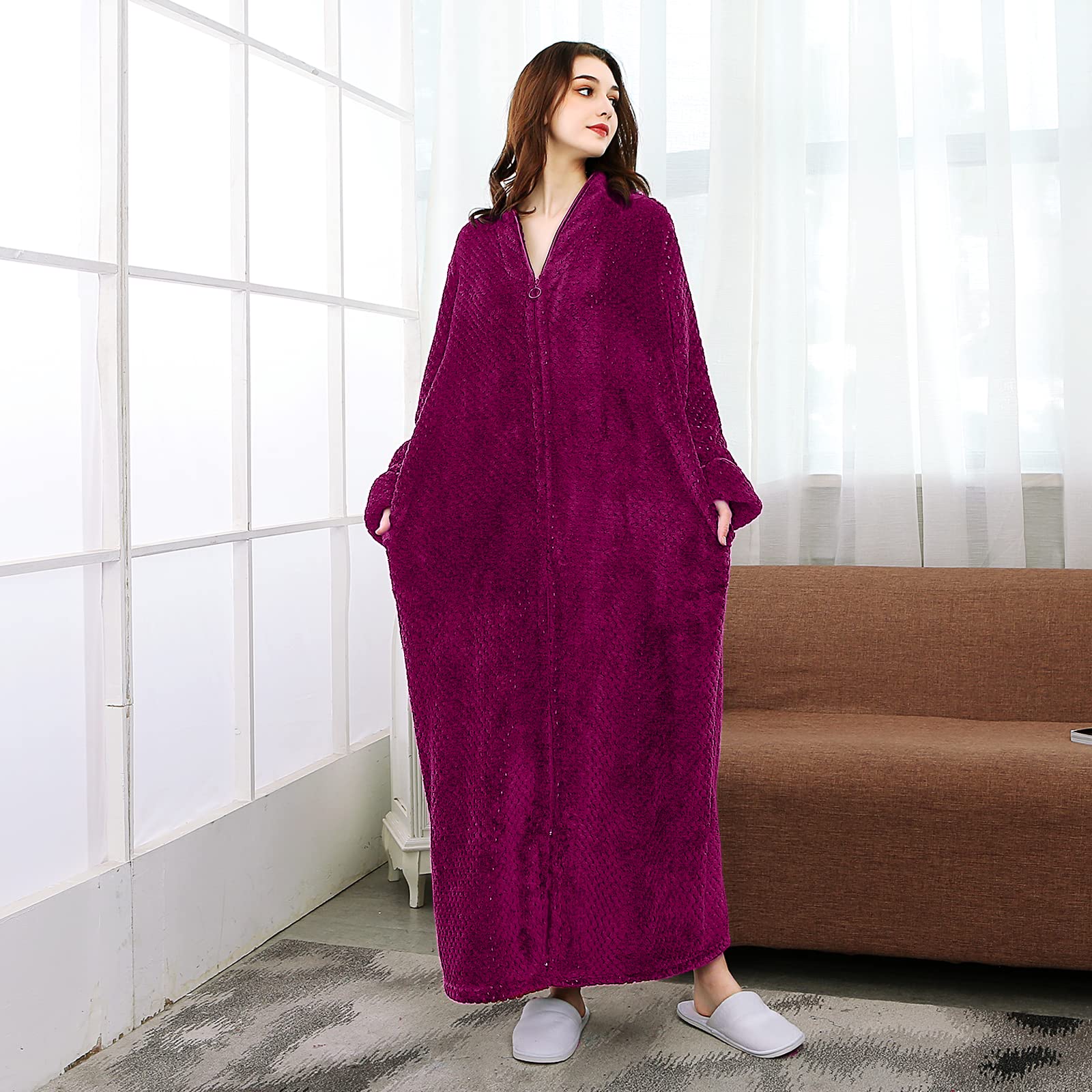 HelloMamma Women's Warm Plush Winter Robe - Long Fleece Bathrobe with Zipper for Women | Cozy Loungewear for Cold Nights, Spa Days & Relaxing at Home