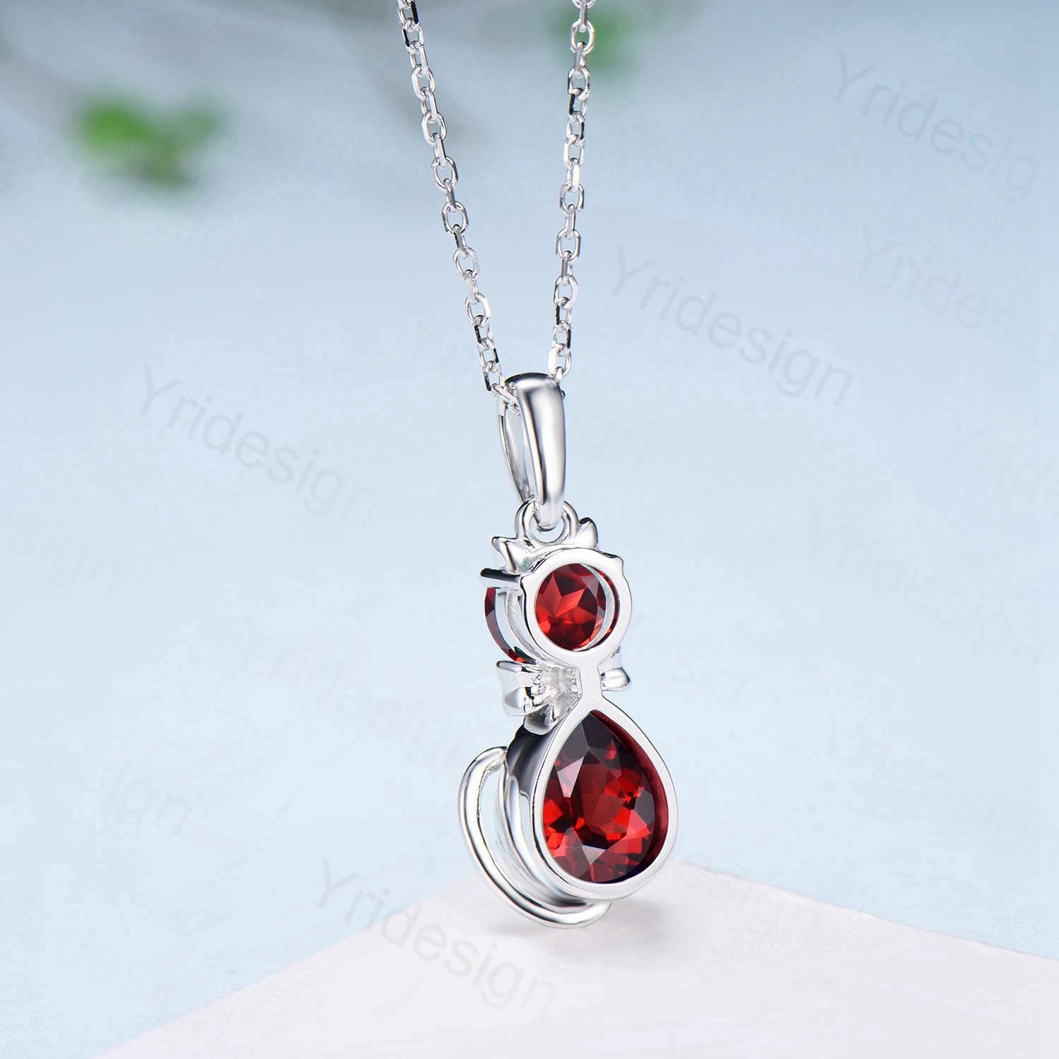 Elegant Cat Garnet Pendant Necklace - Art Deco Style in Silver & White Gold - January Birthstone Jewelry - Unique Personalized Anniversary Gift for Women - Perfect for Valentine's Day, Birthday & Special Occasions
