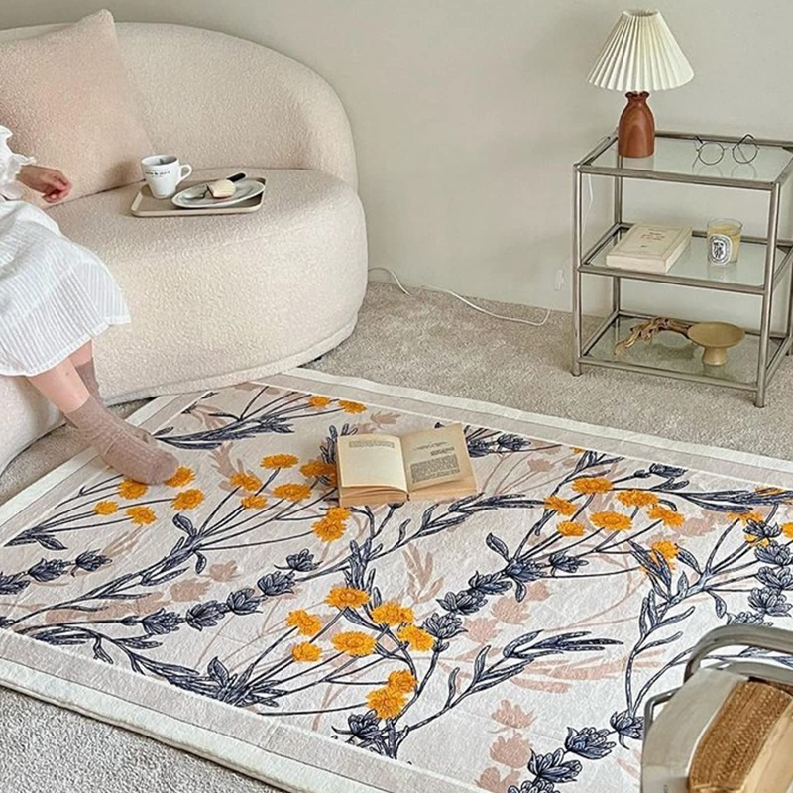 Natural Small Daisy Living Room Rug, Minimalist Floral Bedroom Rug, Washable 5x8ft Area Rug for Indoor & Outdoor - Perfect for Living Room, Bedroom, Dining Room, Den and Terrace Decor