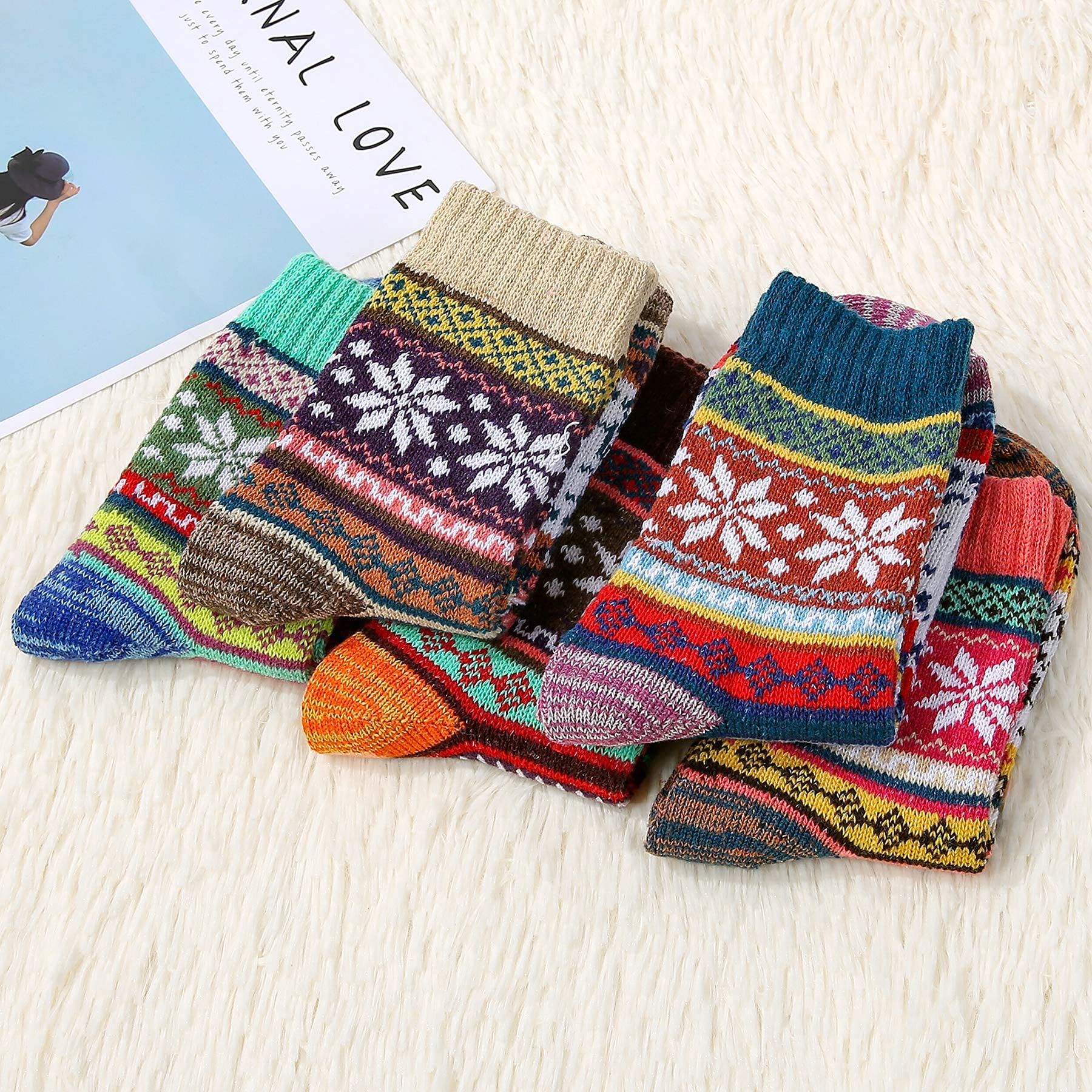 Zando Women's Merino Wool Hiking Socks - Warm Winter Crew Socks for Athletic & Outdoor Activities - Soft Thick Mid-Calf Socks for Hiking, Running & Cold Weather Comfort
