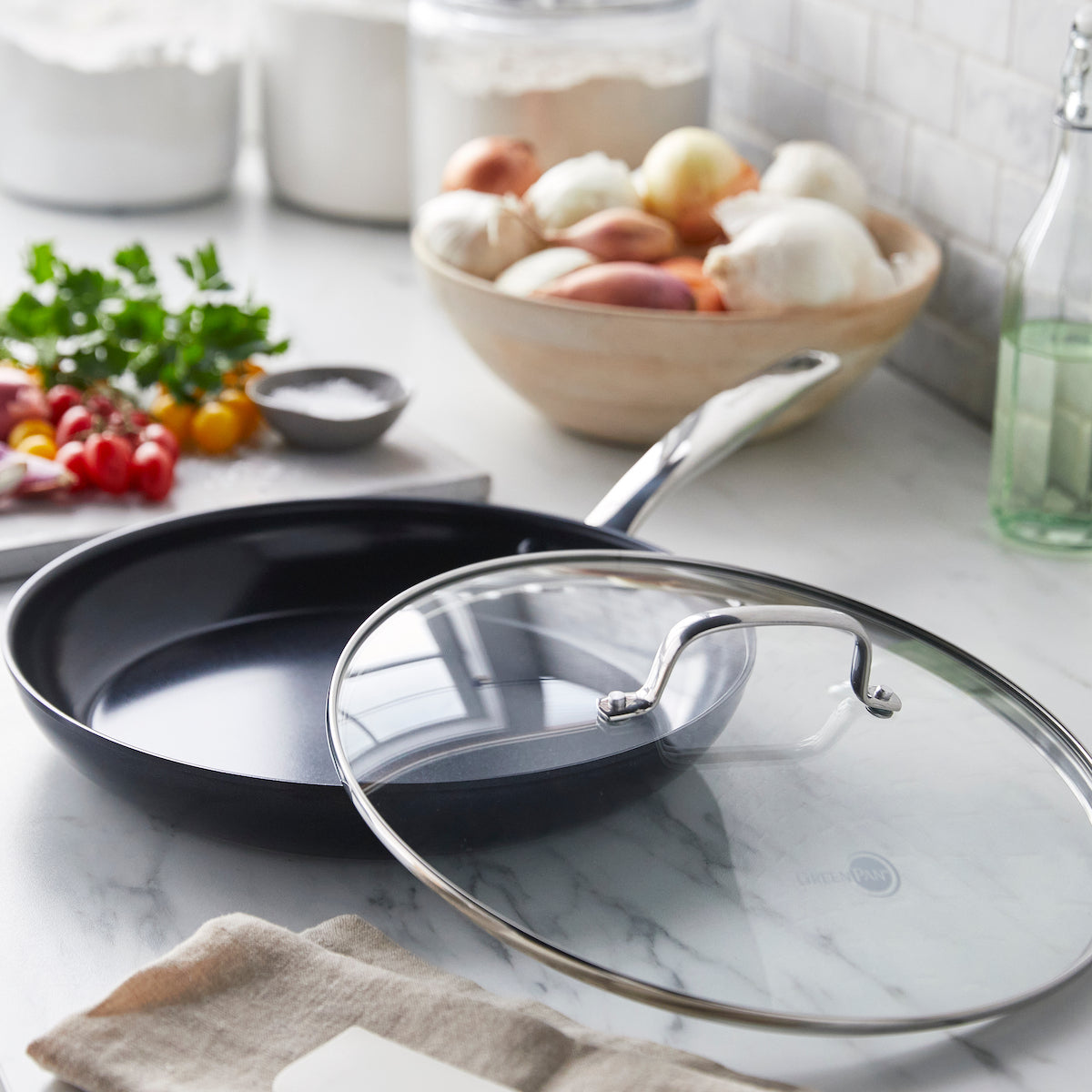 Chatham Black Ceramic Nonstick 12-Inch Frying Pan with Glass Lid - Healthy Cooking, Even Heat Distribution for Eggs, Pancakes & Stir Fry | Oven & Dishwasher Safe