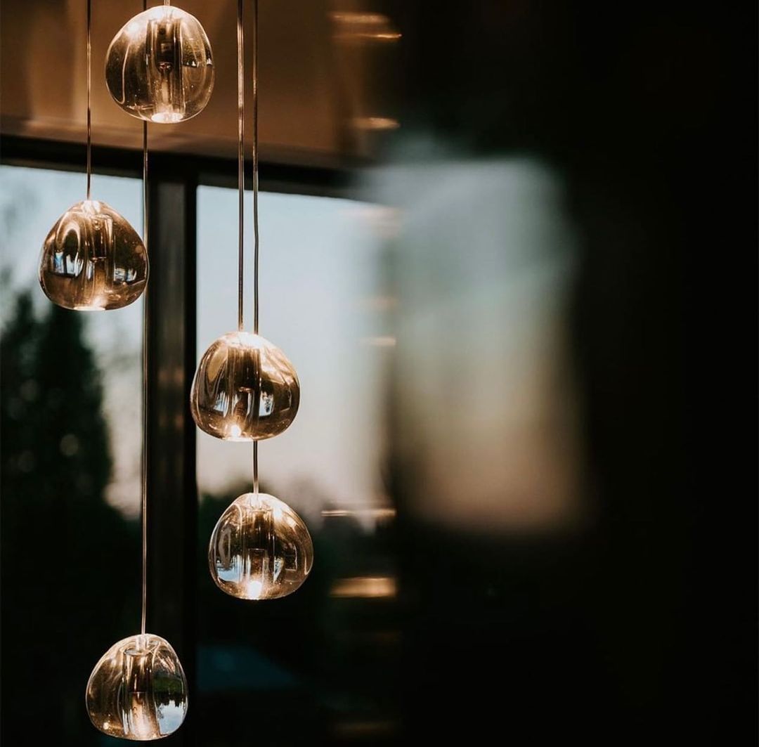 Elegant Crystal Pendant Light - Modern Chandelier for Dining Room, Bedroom & Living Room Decor - Dimmable LED Hanging Lamp for Home & Office Lighting