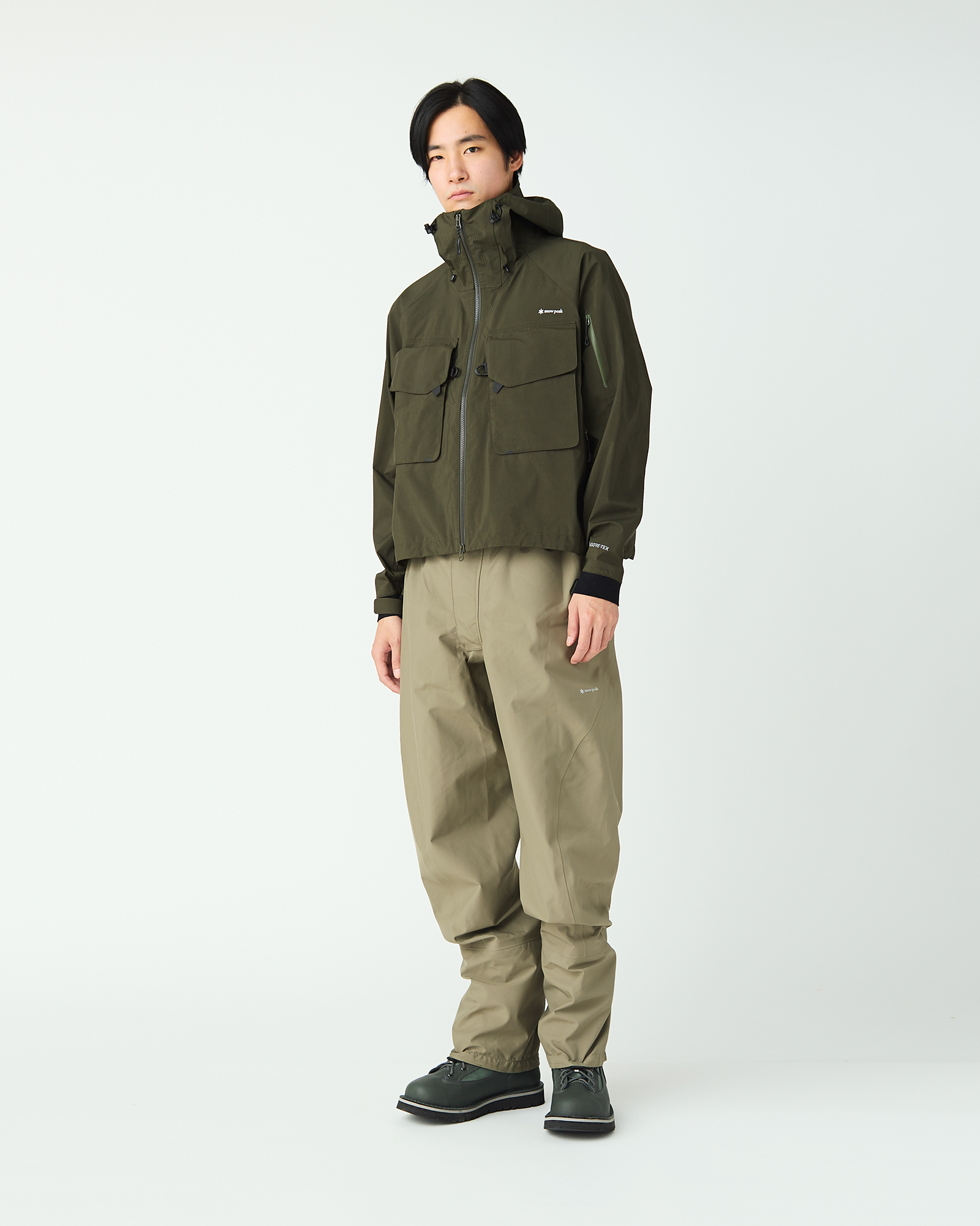 SR 1 GORE-TEX Storm Shield Waterproof Wading Jacket for Fishing & Outdoor Adventures - All-Weather Protection for Hiking, Hunting & Extreme Conditions