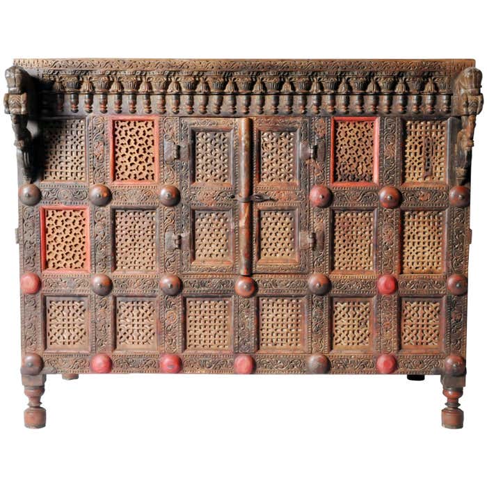 Vintage Indian Wooden Damchiya Sideboard - Handcrafted Antique Cabinet for Living Room, Dining Room & Home Decor