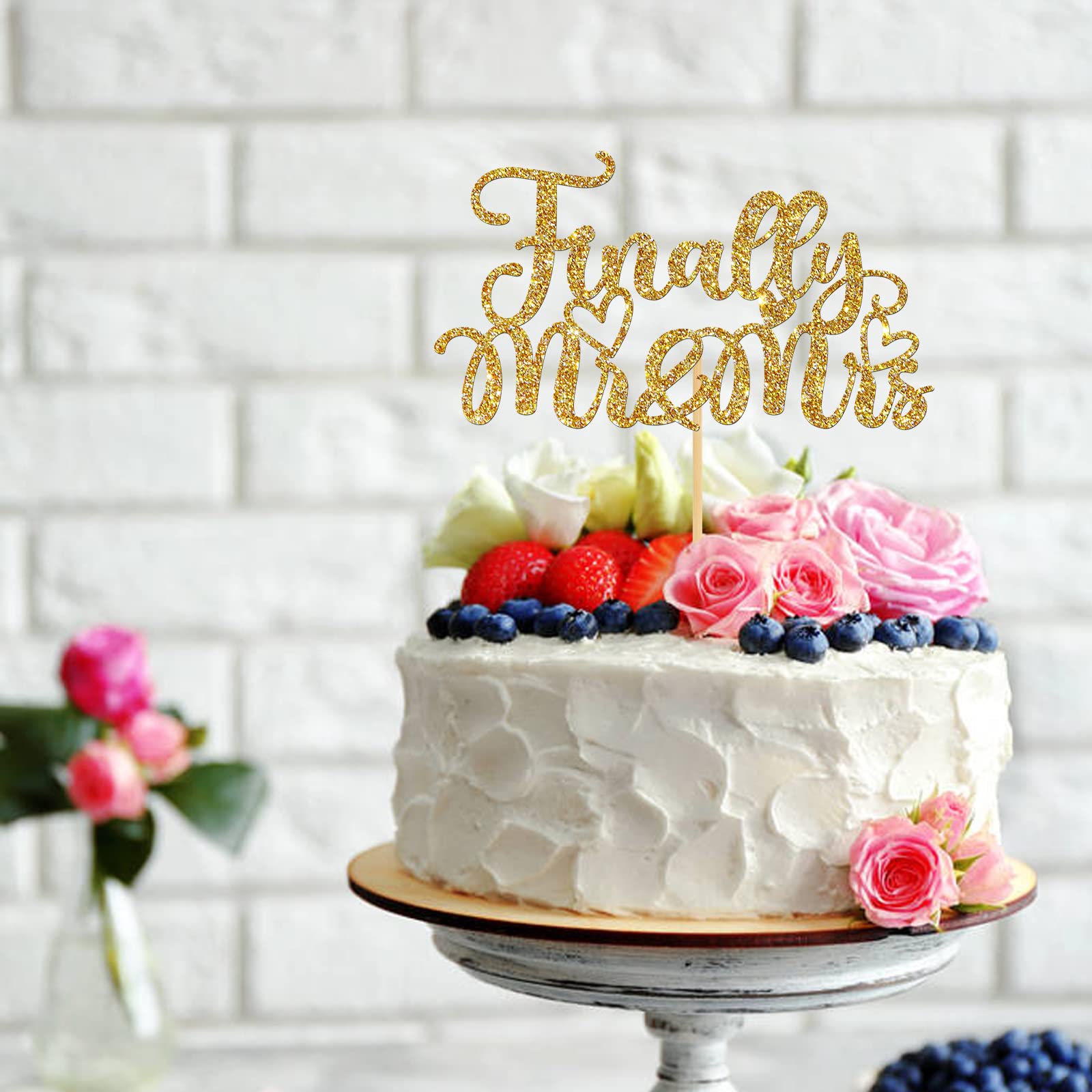 Belrew Mr & Mrs Cake Topper - Elegant Wedding Cake Decorations for Engagement, Bridal Shower & Bachelorette Party - Glittery Gold Love Theme - Perfect for Anniversary Celebrations & Romantic Weddings