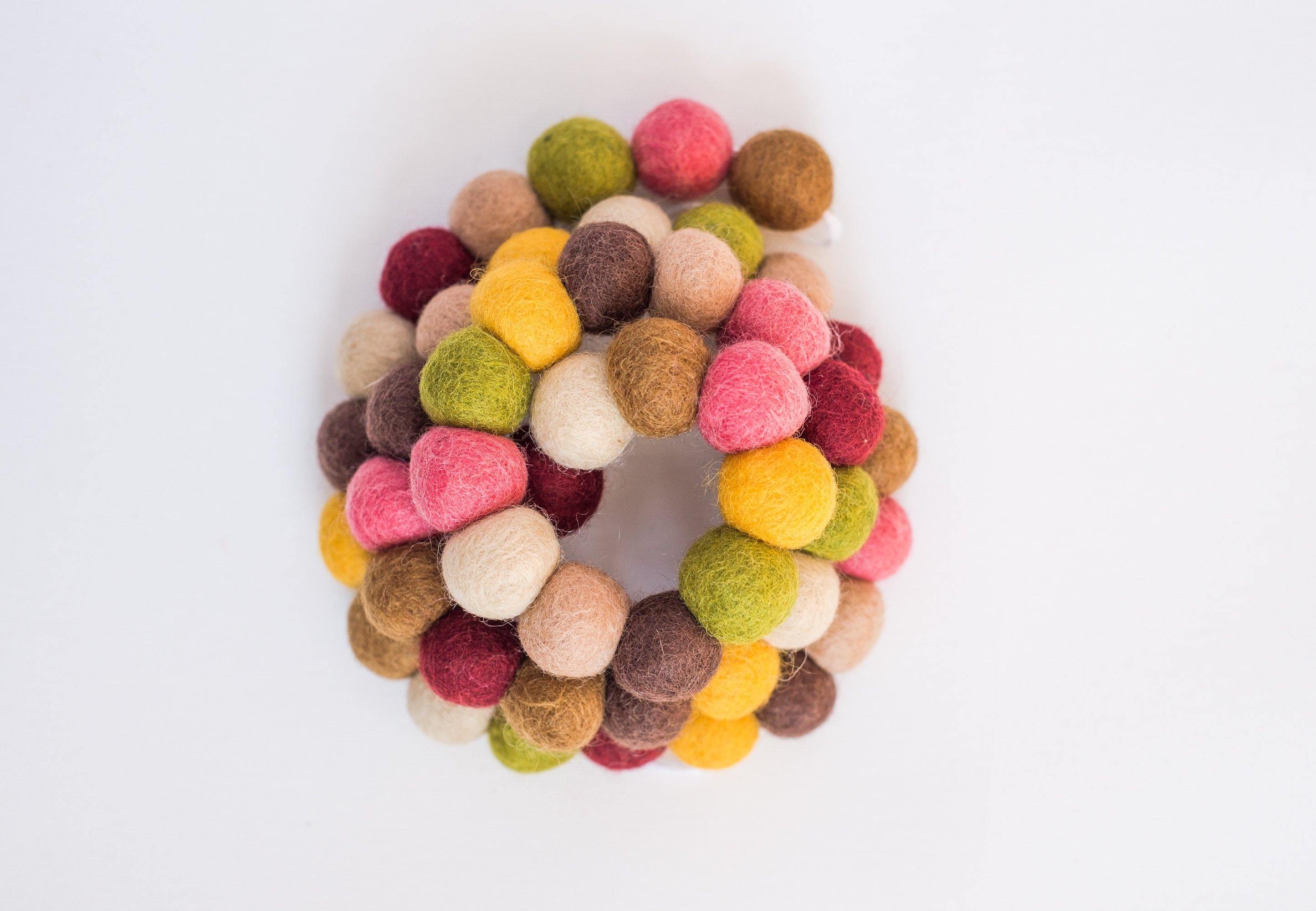 Autumn Leaf Garland Decor - Fall Harvest Party Decorations for Home, Thanksgiving, Halloween & Seasonal Festive Events