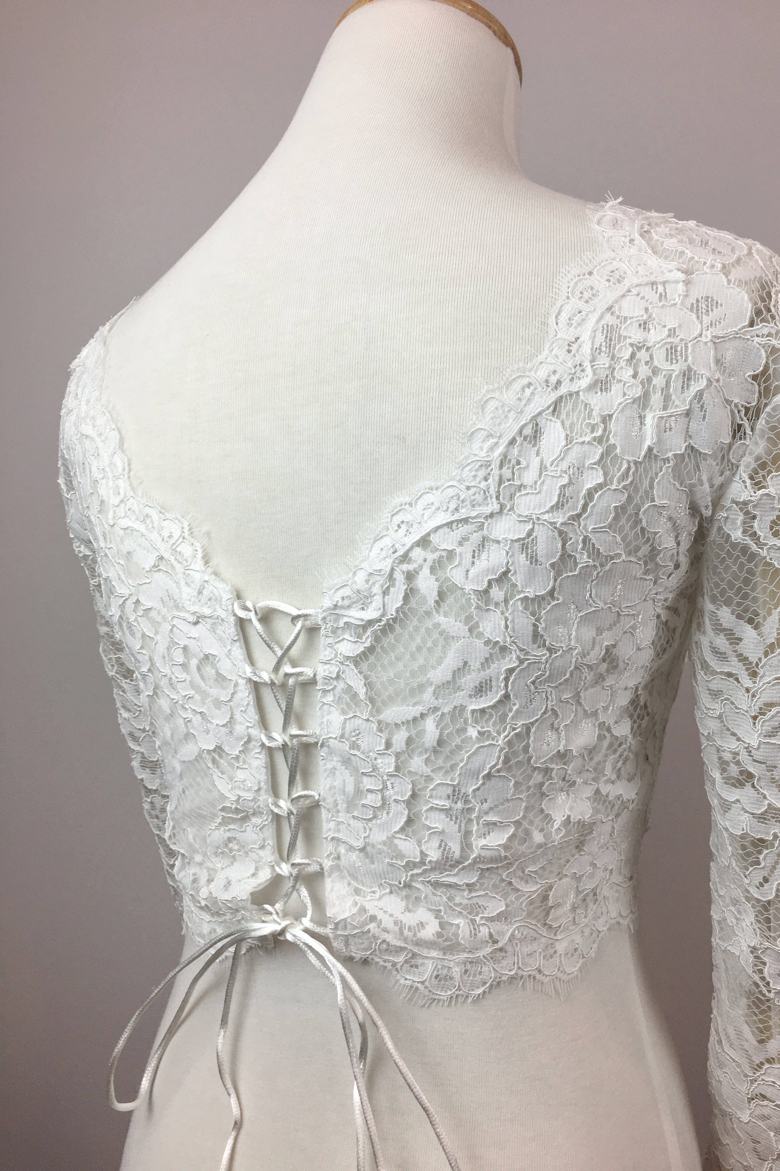 Elegant Lace Bolero Bridal Cover Up - Summer Wedding Shawl for Brides, Bridesmaids & Formal Occasions | Perfect for Beach Weddings & Outdoor Ceremonies