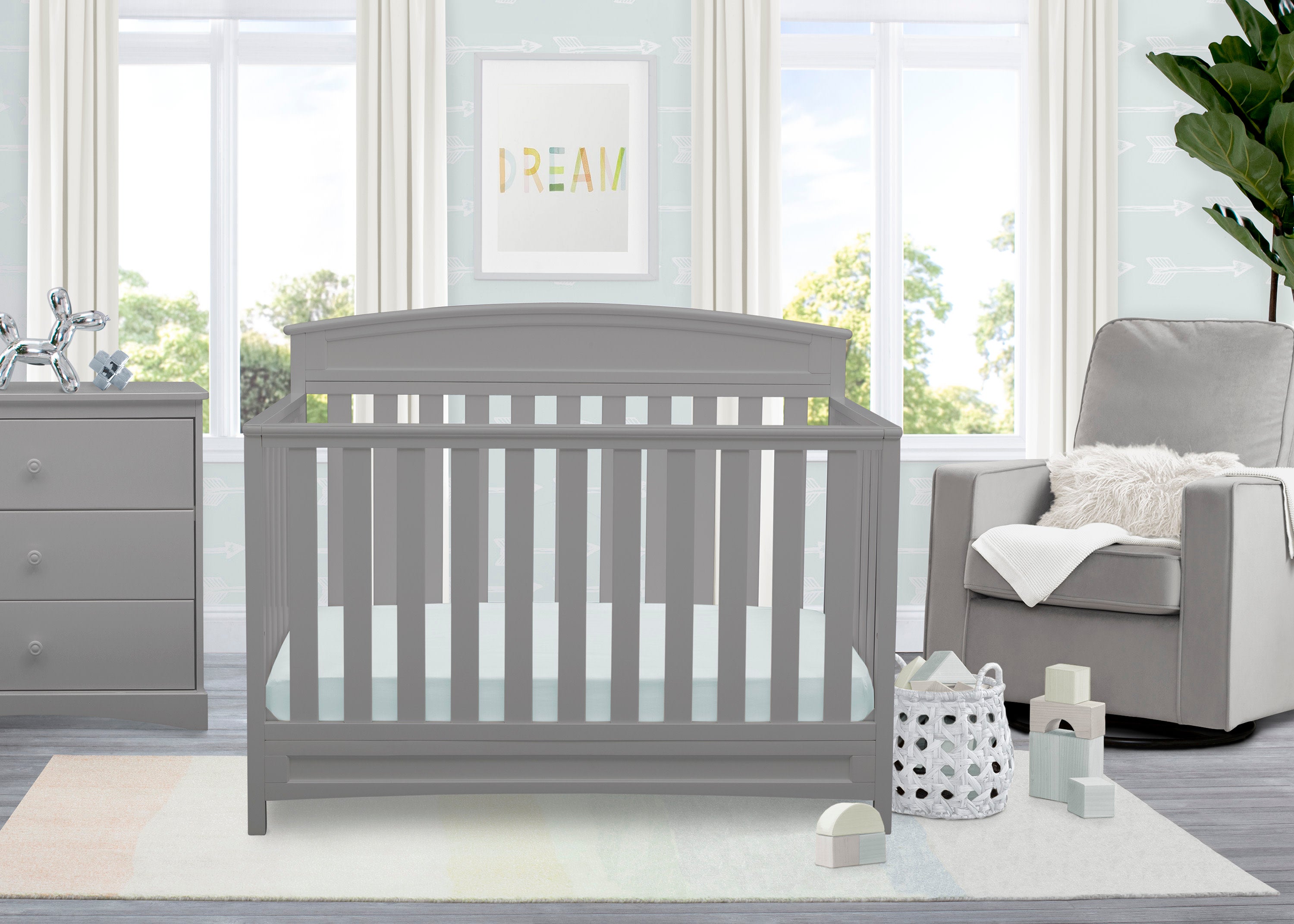 Lila 5-in-1 Convertible Baby Crib - Toddler Bed & Daybed with Adjustable Mattress Height | Perfect for Nursery, Bedroom & Guest Room