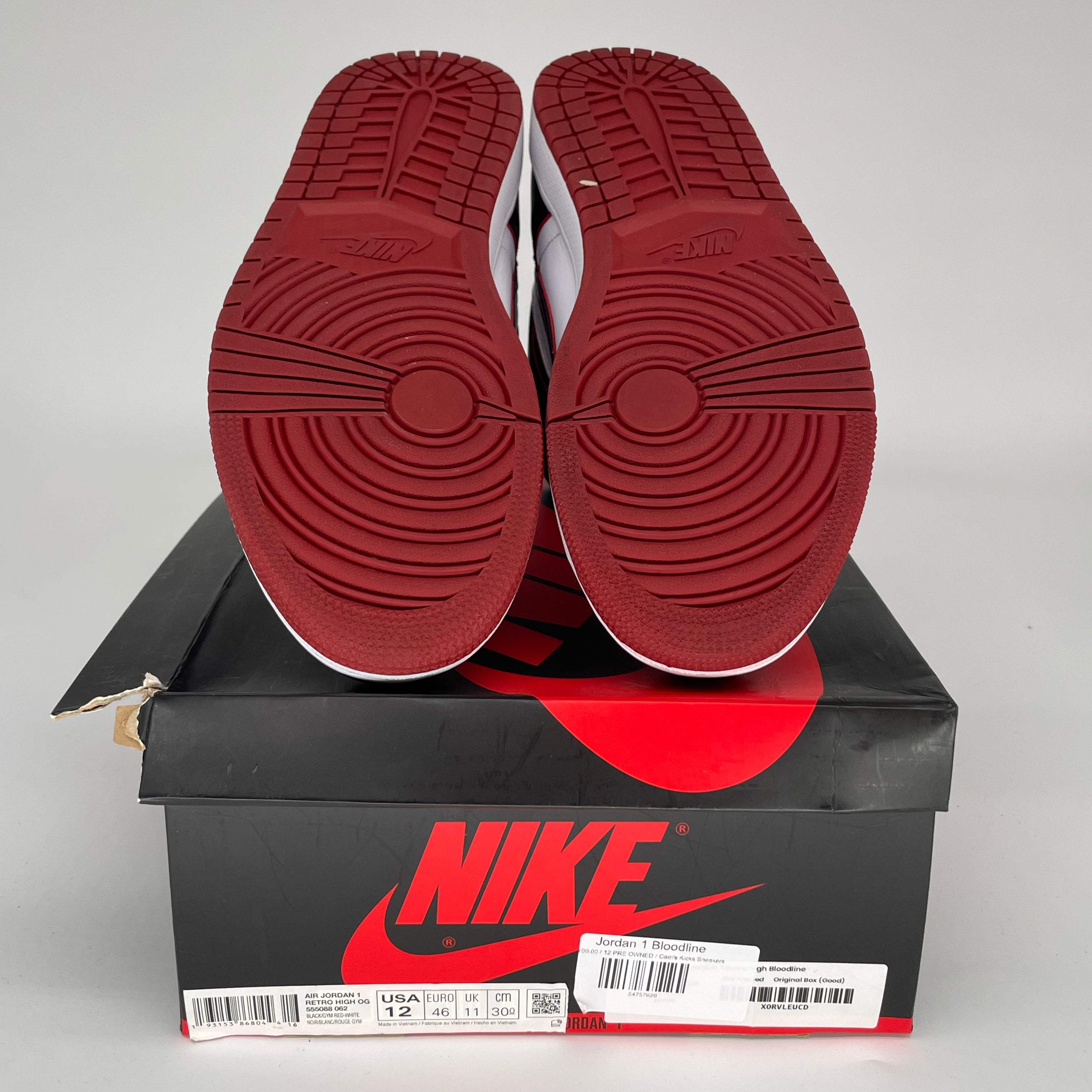 AIR JORDAN 1 BLOODLINE Men's Basketball Shoes Size 12 - Black/Red/White 555088-062 - Perfect for Streetwear & Sneaker Collectors