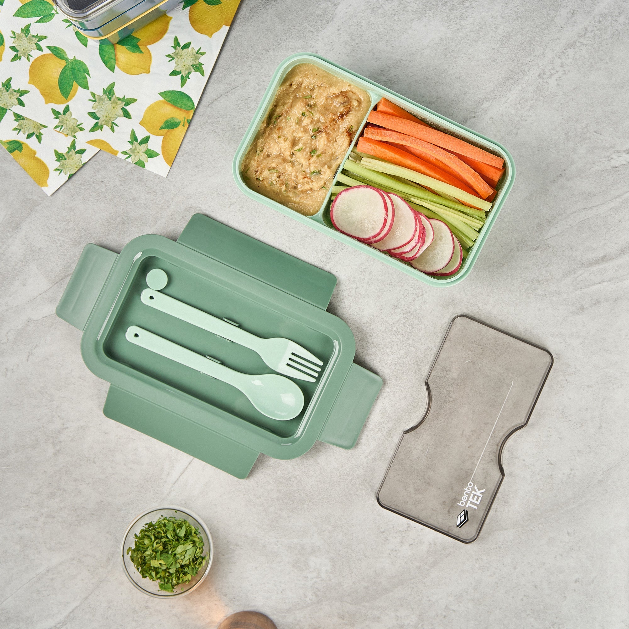Bento Tek 29 oz Green Lunch Box - BPA Free, Microwave Safe, Leak-Proof, with Fork & Spoon (7.75