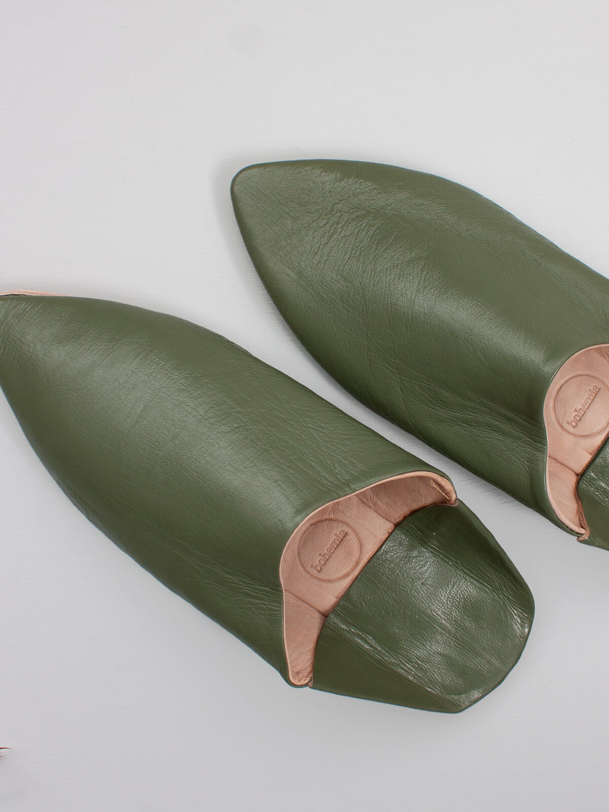 Authentic Moroccan Men's Pointed Babouche Slippers - Comfortable Leather Olive Green House Shoes for Relaxation & Lounge Wear