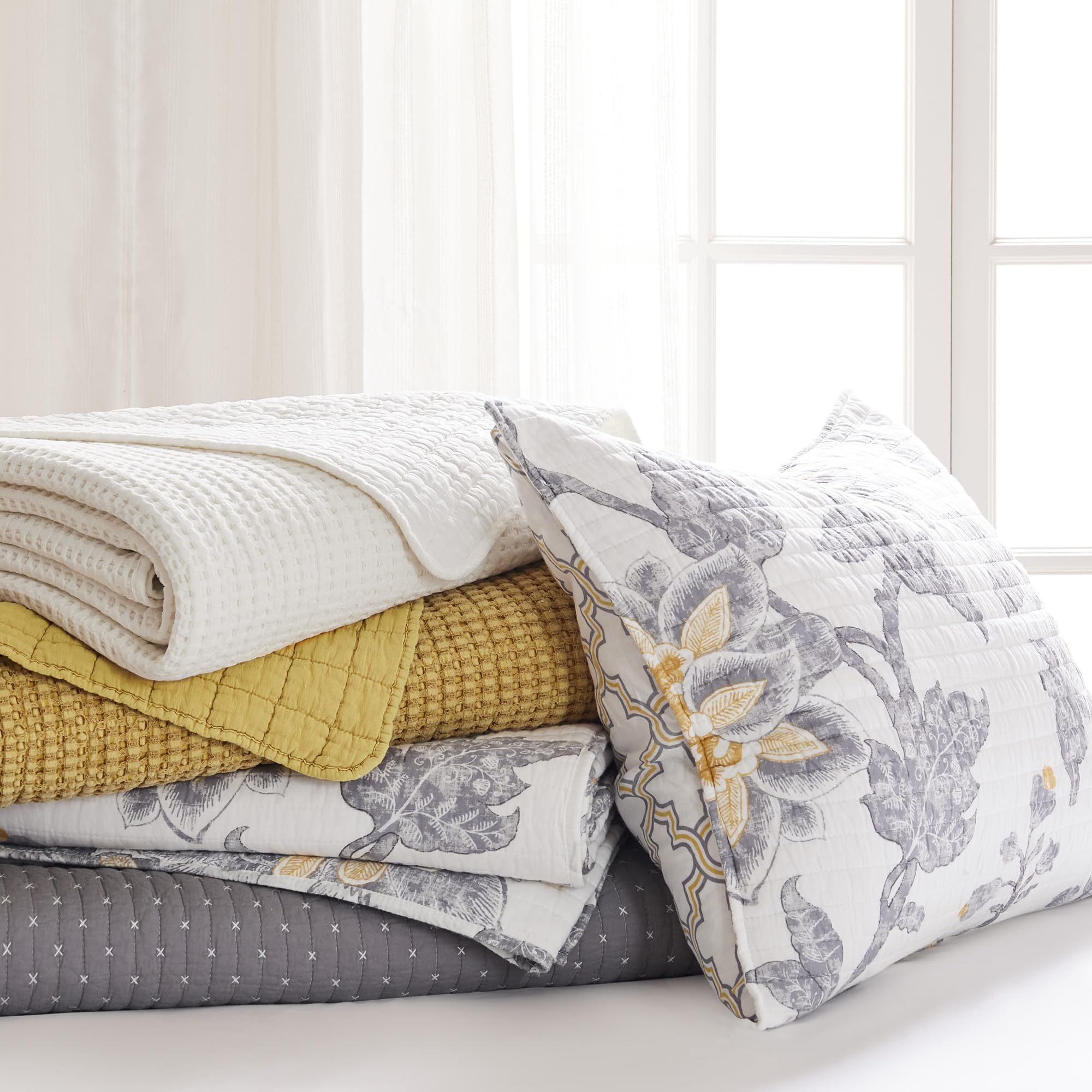 Levtex Home Reverie Quilt Set - Full/Queen Size Reversible Cotton Quilt (88x92in) with 2 Standard Pillow Shams (26x20in) - Floral Pattern in Yellow, Grey & White - Soft Bedding for Cozy Bedroom Decor & Guest Room Essentials