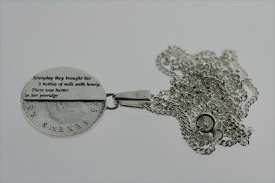 Detective Coin Pendant Necklace - 60cm Link Chain for Men & Women - Perfect for Mystery Lovers, Gift Ideas & Everyday Wear