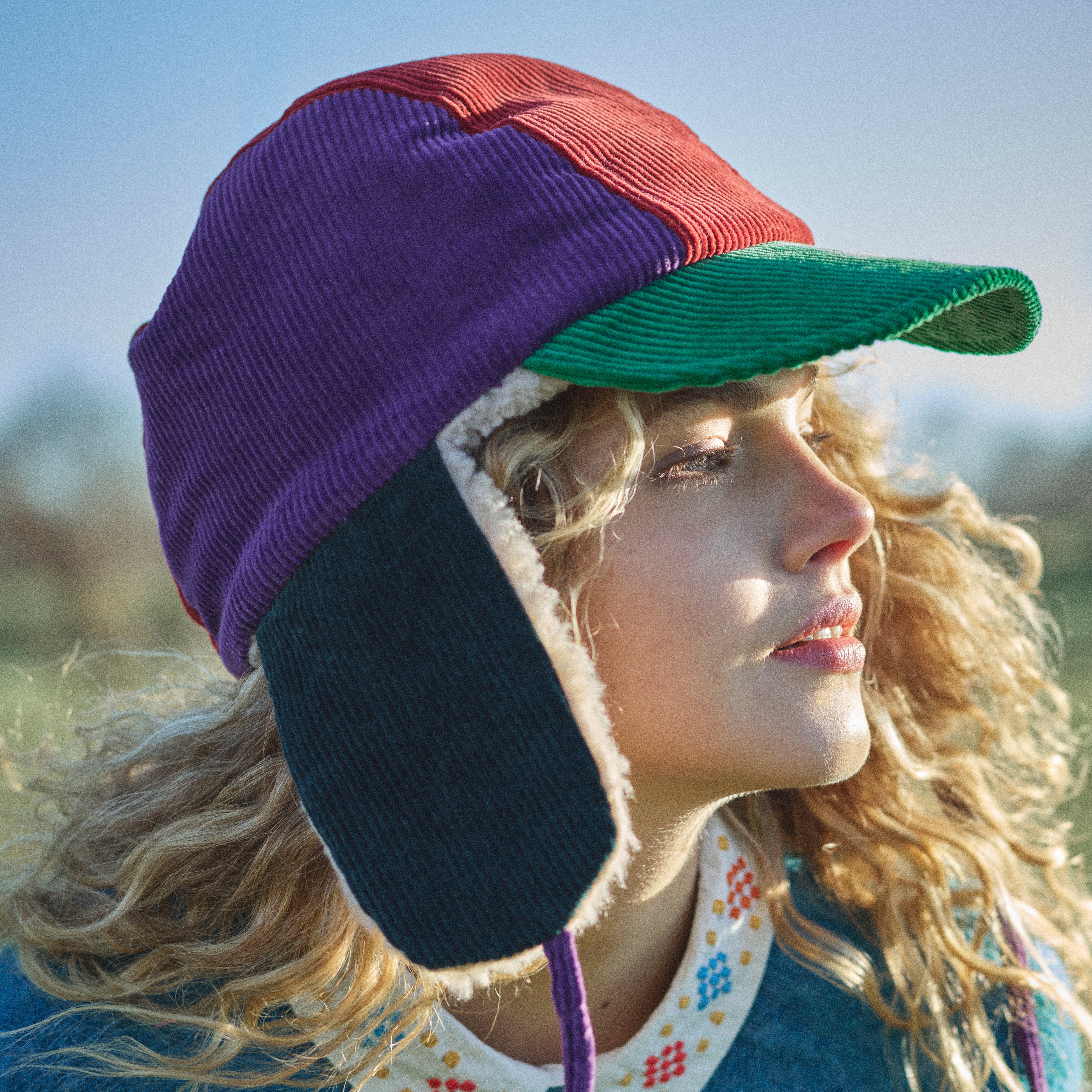 Lowie Colourblock Trapper Hat for Women & Men - Winter Warm Fleece Lined Ear Flap Hat - Outdoor Skiing Snowboarding Hiking Cold Weather Accessories