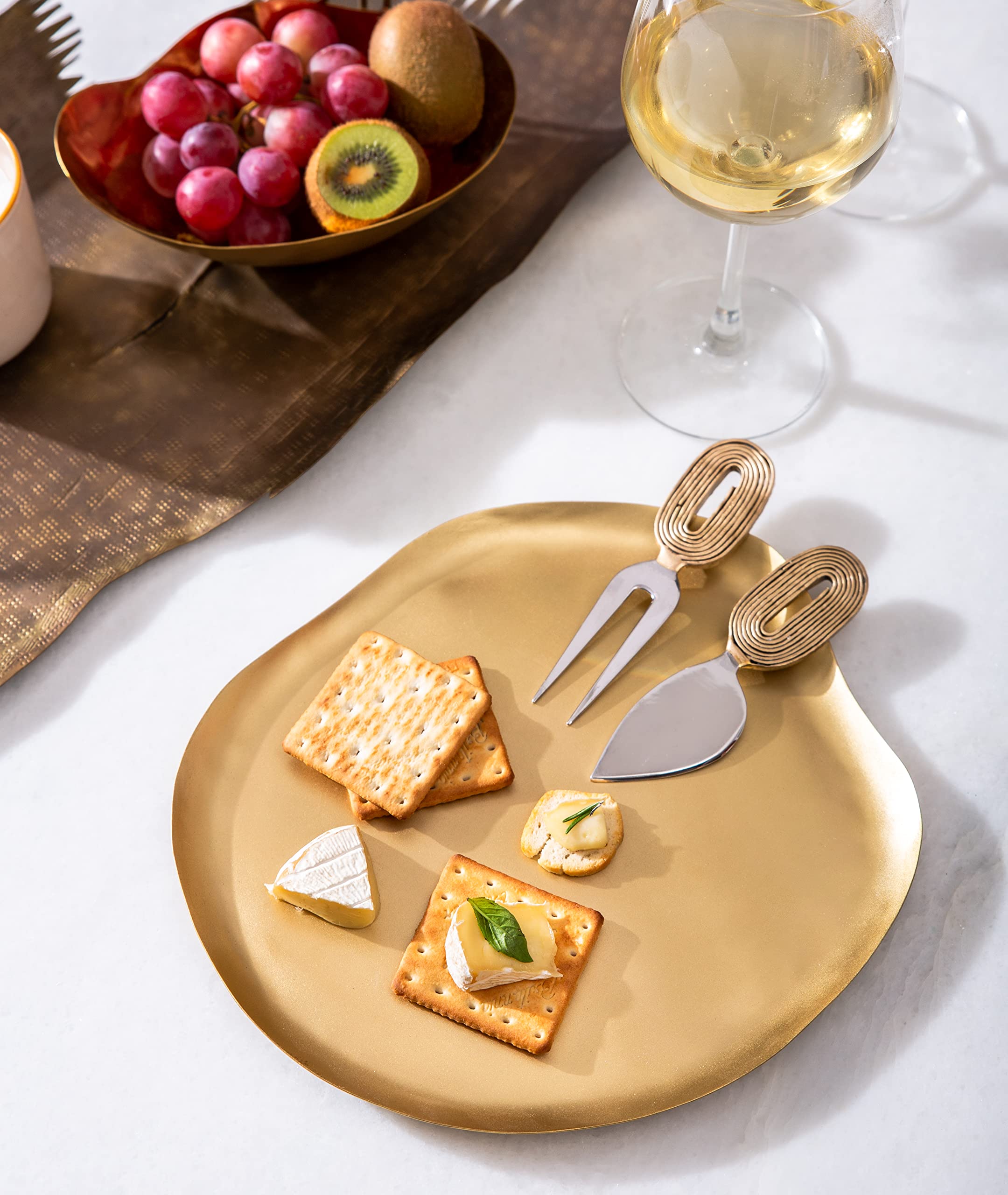 Vintage Gold Decorative Tray - Extra Large Irregular Brass Vanity Tray for Jewelry, Perfume & Cosmetics | Elegant Dresser Organizer for Toiletries, Coffee, Cheese & Candle Display | Perfect for Home Decor, Wedding Gift & Bathroom Vanity (1 Pack)