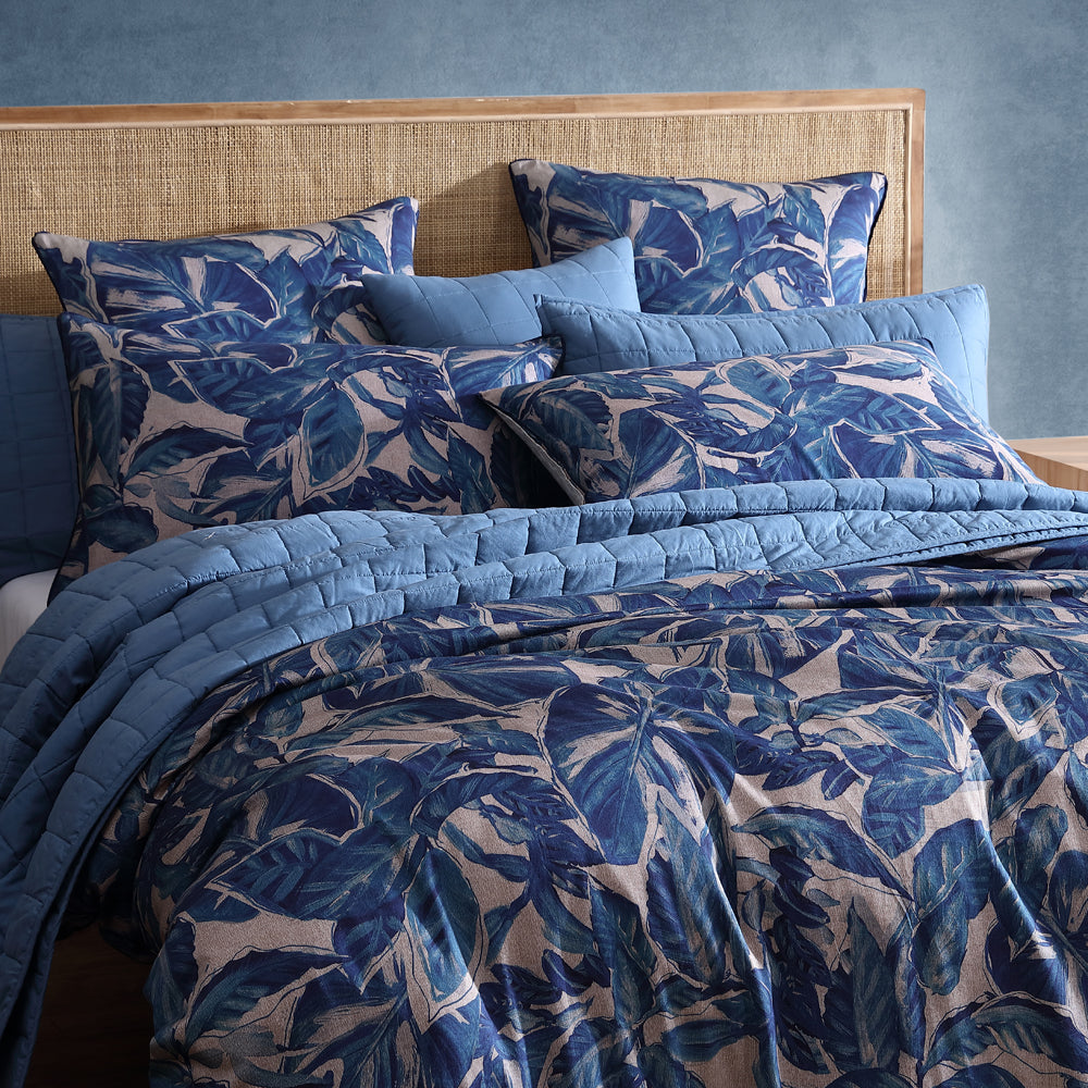 Elio Blue Quilt Cover Set King Size - Soft Luxury Bedding Set for Comfortable Sleep - Perfect for Master Bedroom, Guest Room & Hotel Decor