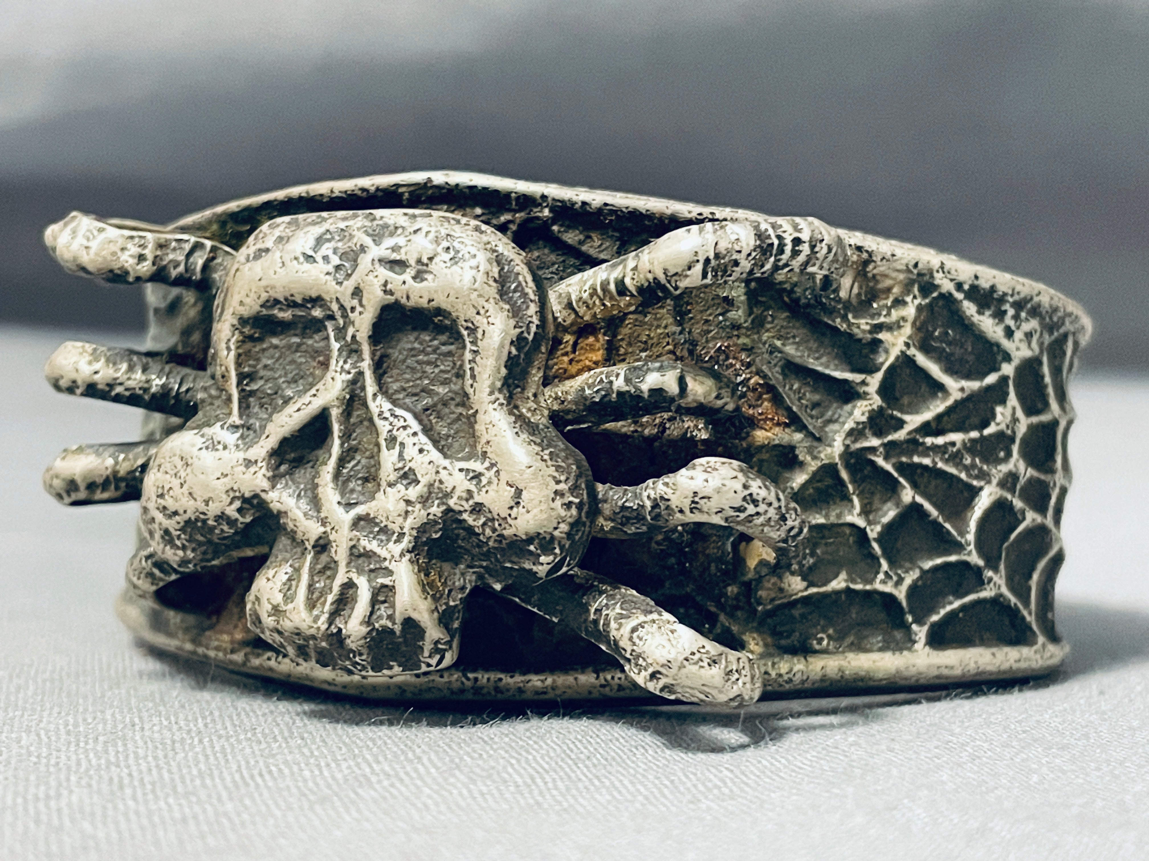 170 Gram Vintage Native American Navajo Skullbones Sterling Silver Bracelet Cuff - Handcrafted Tribal Jewelry for Women & Men, Perfect for Boho Fashion, Festivals & Gift Giving