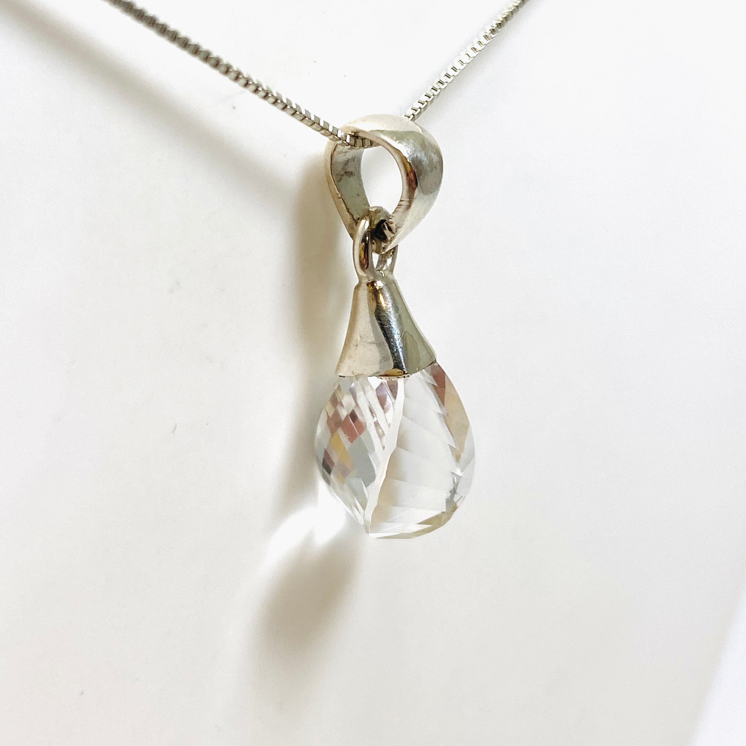 Natural Clear Quartz Briolette Faceted Pendant Necklace PPGJ919 - Elegant Healing Crystal Jewelry for Meditation, Energy Cleansing & Spiritual Gifts