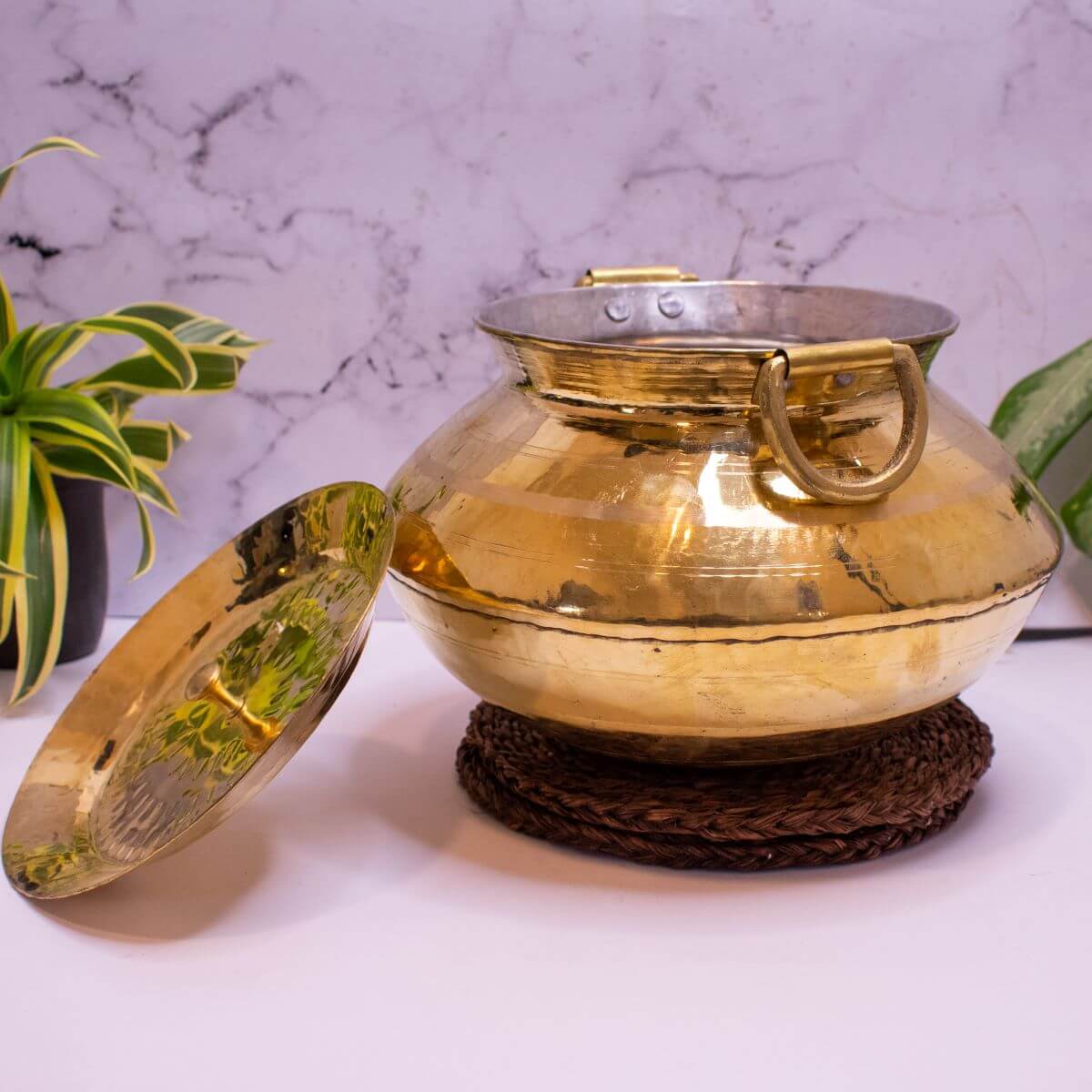 Premium Brass Biryani Handi (Paanai Pot) - Traditional Indian Cooking Pot for Biryani, Rice & Stews - Perfect for Home Cooking, Restaurants & Special Occasions