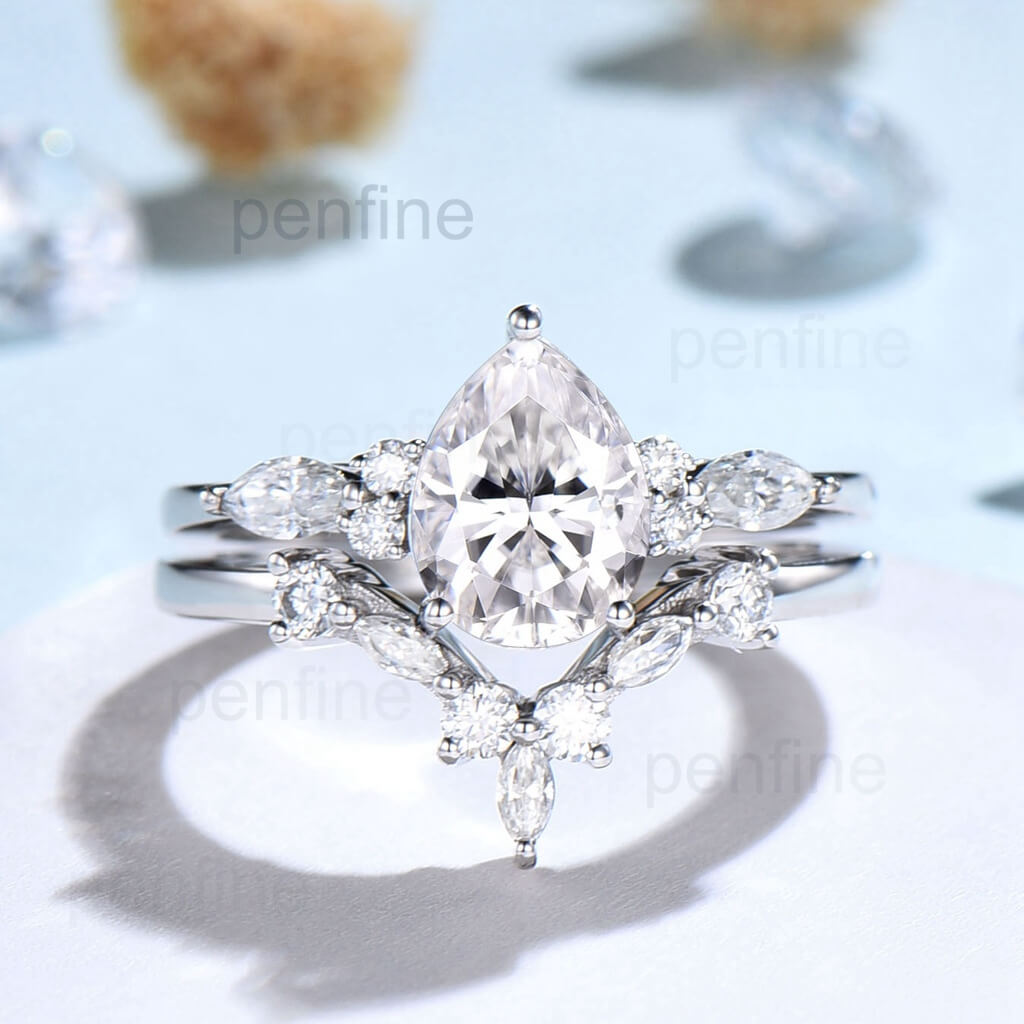 2pcs Pear Shaped Nadia Moissanite Engagement Ring Set - Elegant Wedding & Proposal Jewelry for Women - Perfect for Anniversaries, Valentine's Day & Special Occasions