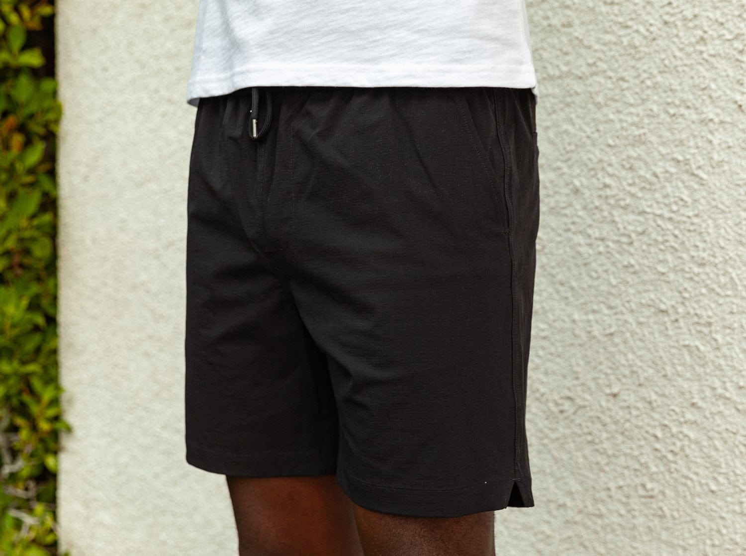 **Men's High-Performance Cruiser Shorts - Breathable & Quick-Dry Activewear for Running, Gym, and Outdoor Adventures - Black**