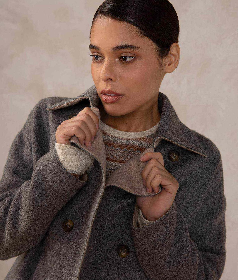 Reversible Baby Alpaca Jacket for Women - Soft & Warm Winter Coat - Perfect for Outdoor Activities & Casual Wear