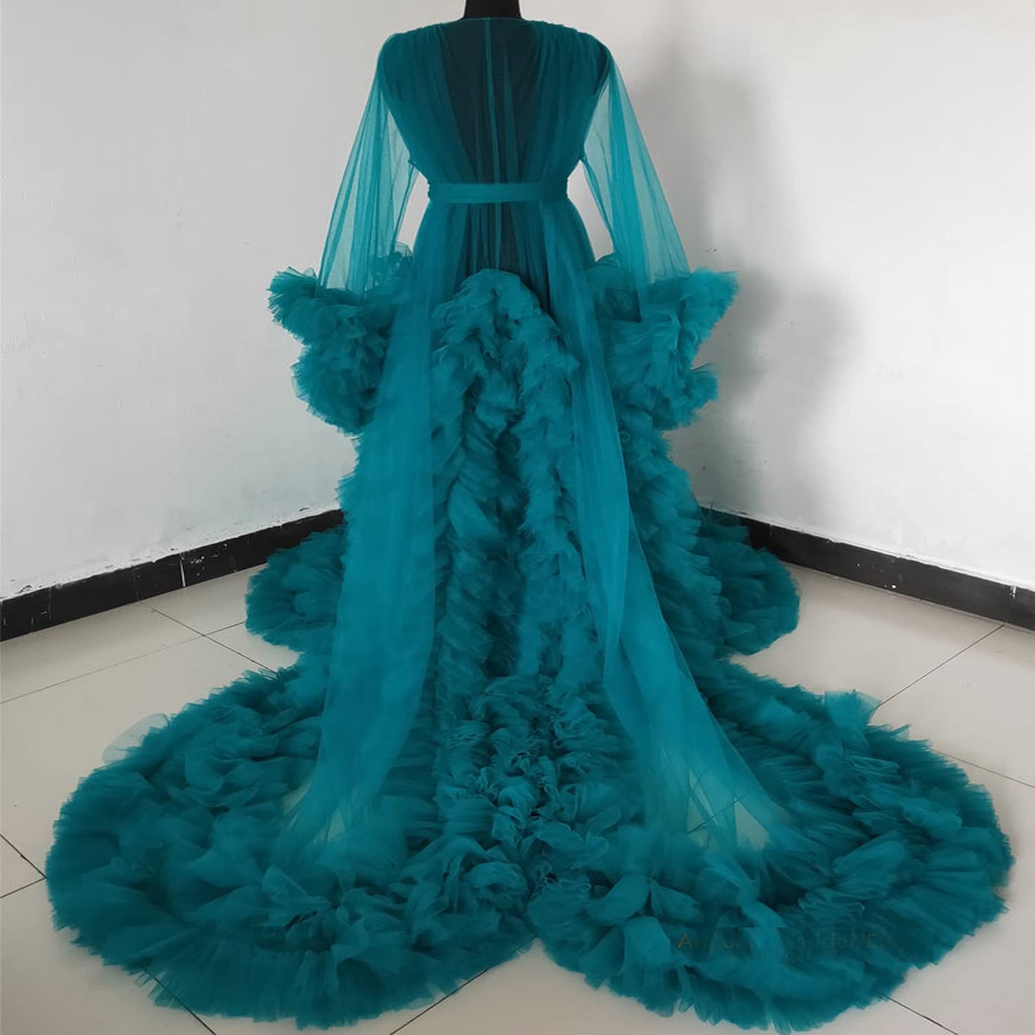 Elegant Tulle Maternity Robe - Long Bridal Nightgown & Pregnancy Bathrobe for Photoshoots, Baby Showers & Wedding Dressing Room