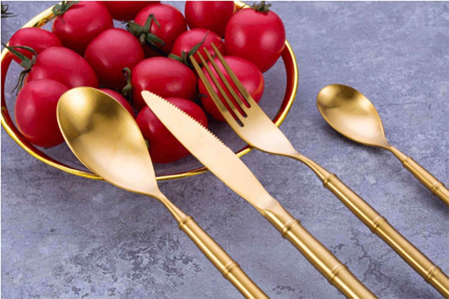24-Piece Matte Gold Silverware Set - 304 Stainless Steel Flatware Set with Knives, Spoons & Forks - Elegant Modern Cutlery for Wedding, Party & Everyday Dining - Dishwasher Safe Kitchen Utensils - Perfect for Home Entertaining & Restaurant Use