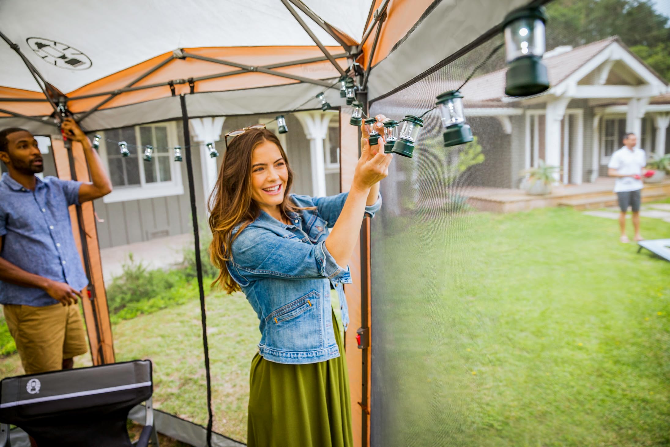 Coleman Back Home Screened Canopy Tent - Instant Setup Bug-Free Outdoor Gazebo for Picnic Tables, Parties, Tailgates & Events | Perfect for Backyard BBQs, Camping & Beach Lounging