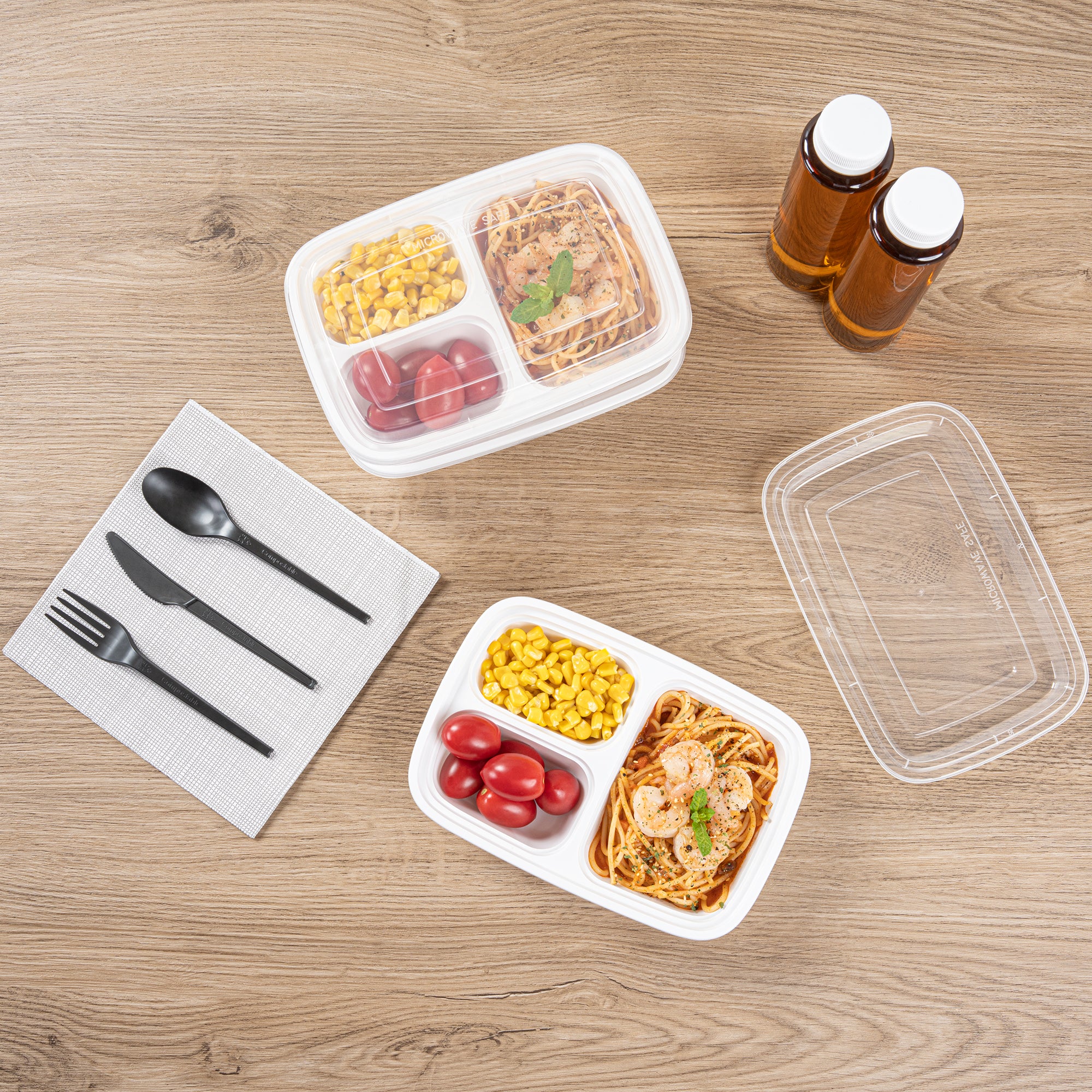 26 oz White Plastic 3-Compartment Meal Prep Containers with Clear Lids - Microwave Safe, BPA Free (8.75